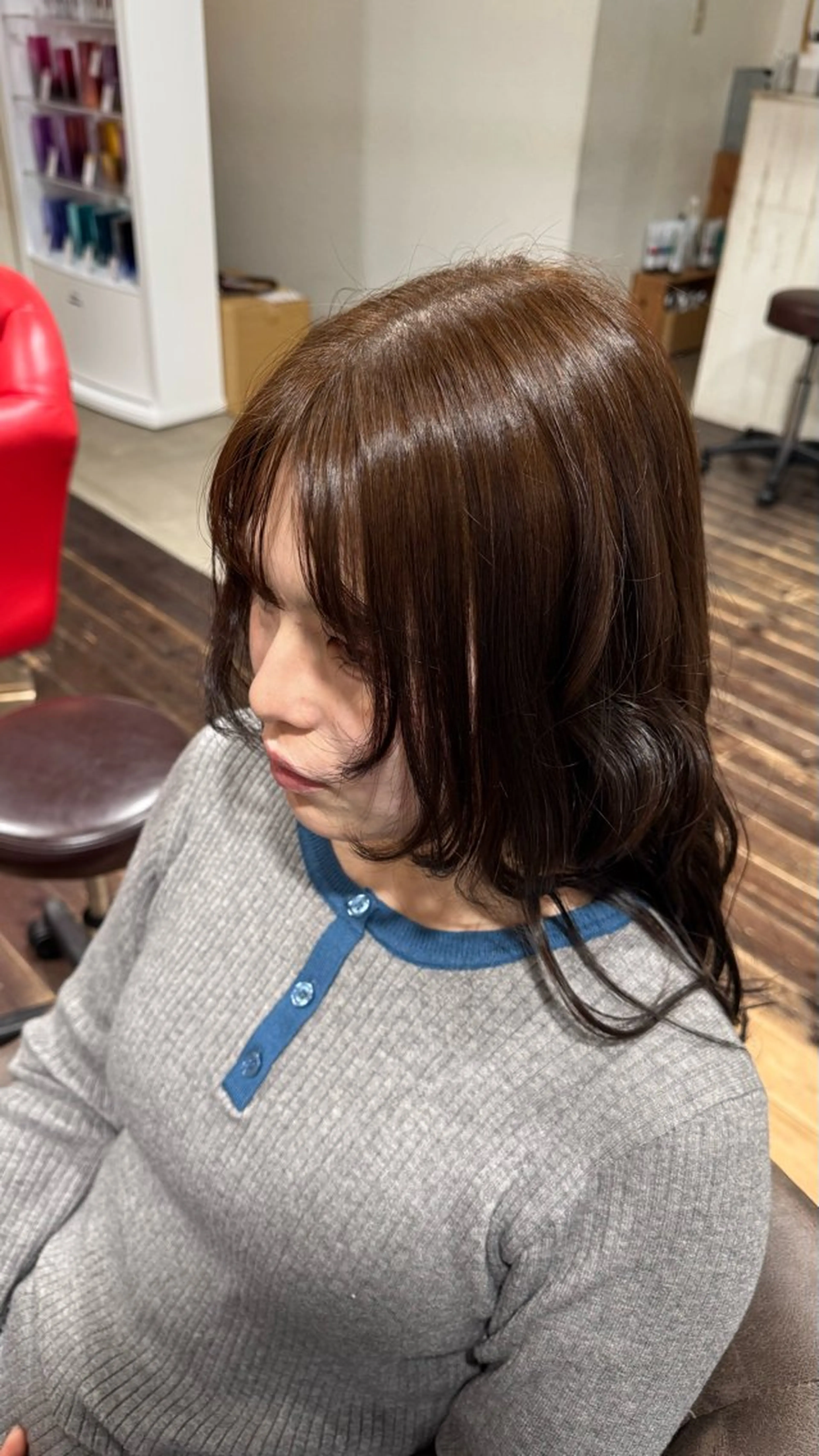 ロング カラー ブラウンカラー ヘアカラー トリートメント 菰田 愛輝のヘアスタイル