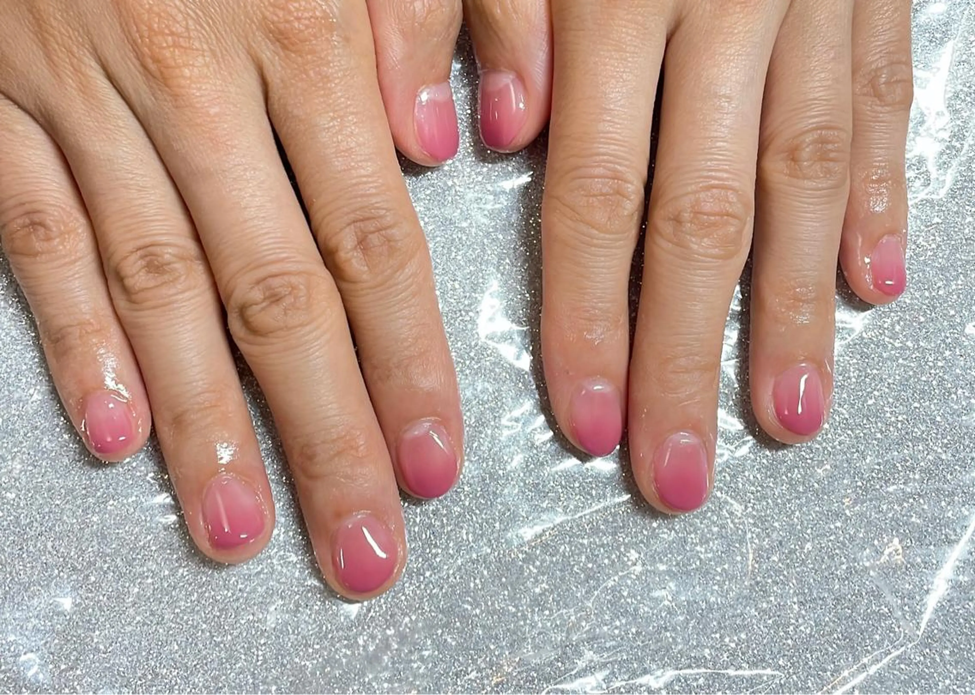 ネイル VIERU 🌈🎀💖のネイルデザイン