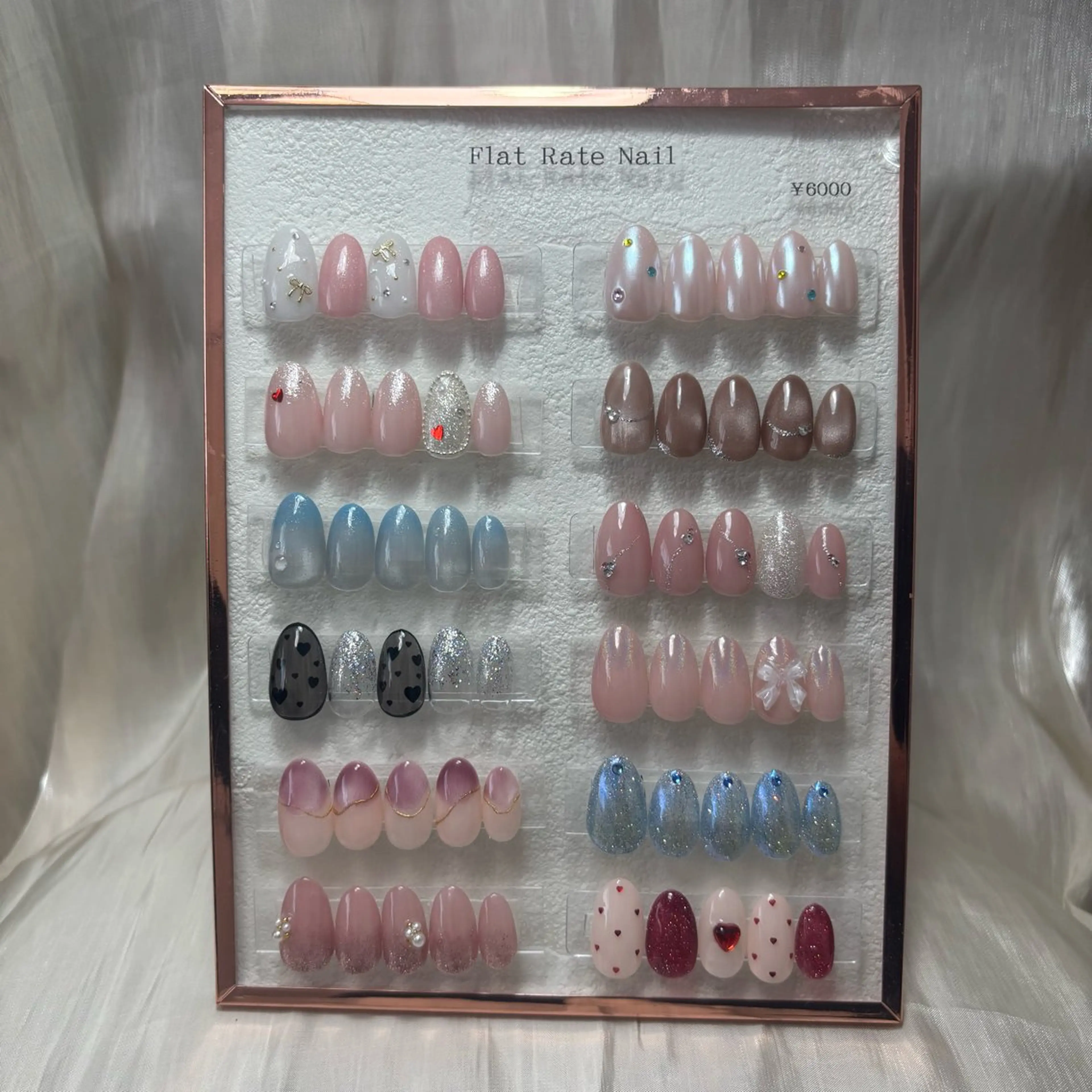 ネイル ハンドネイル nailroom DIASOMNIAのネイルデザイン