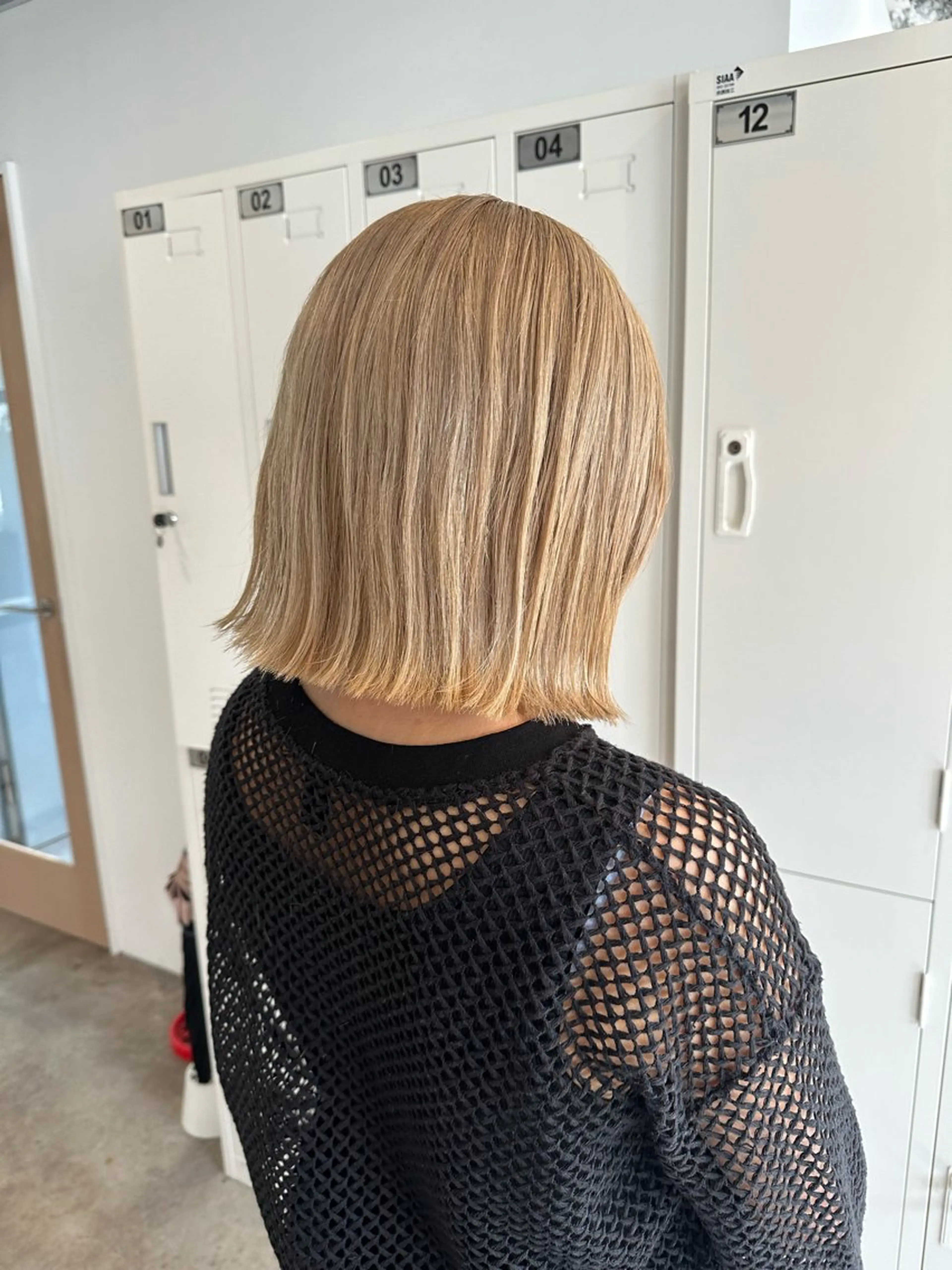 ミディアム カラー ベージュカラー ブリーチ ミルクティーベージュ ホワイトミルクティーベージュ ヘアカラー トリートメント 中目黒🌼 🌼ハナのヘアスタイル