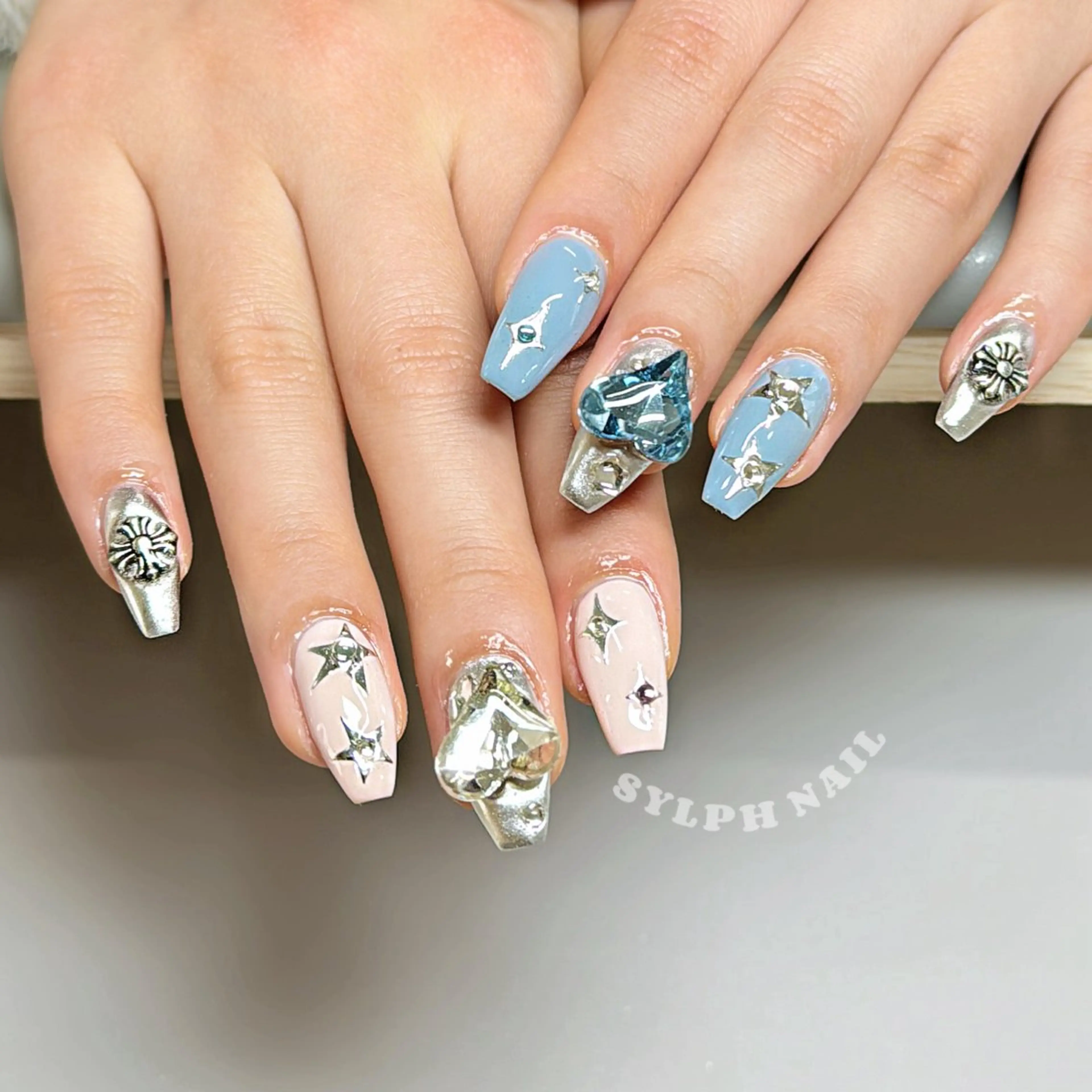 ネイル Trend Nail シルフのネイルデザイン