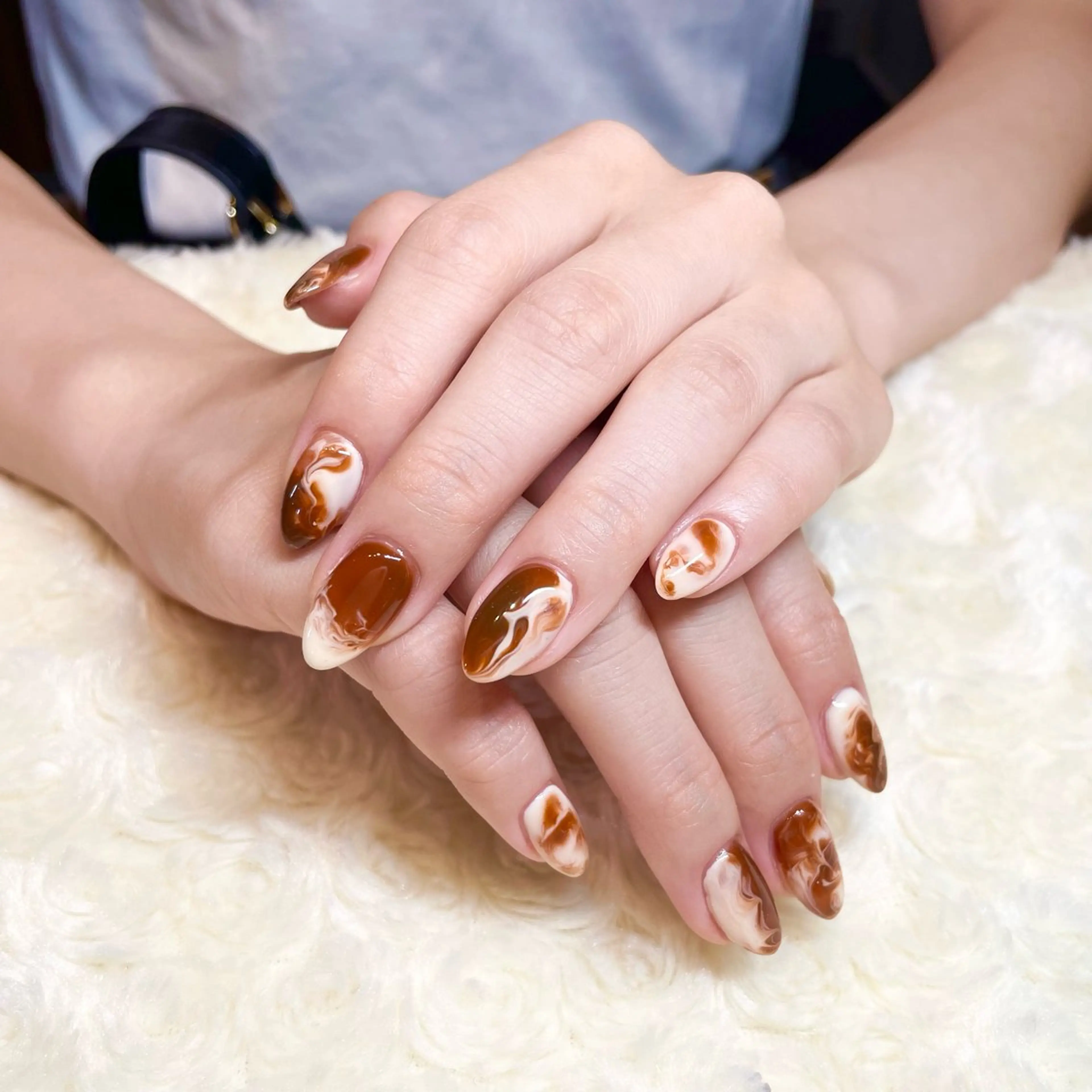 ネイル 大理石ネイル(マーブル) ハンドネイル フットネイル aime Sakiのネイルデザイン