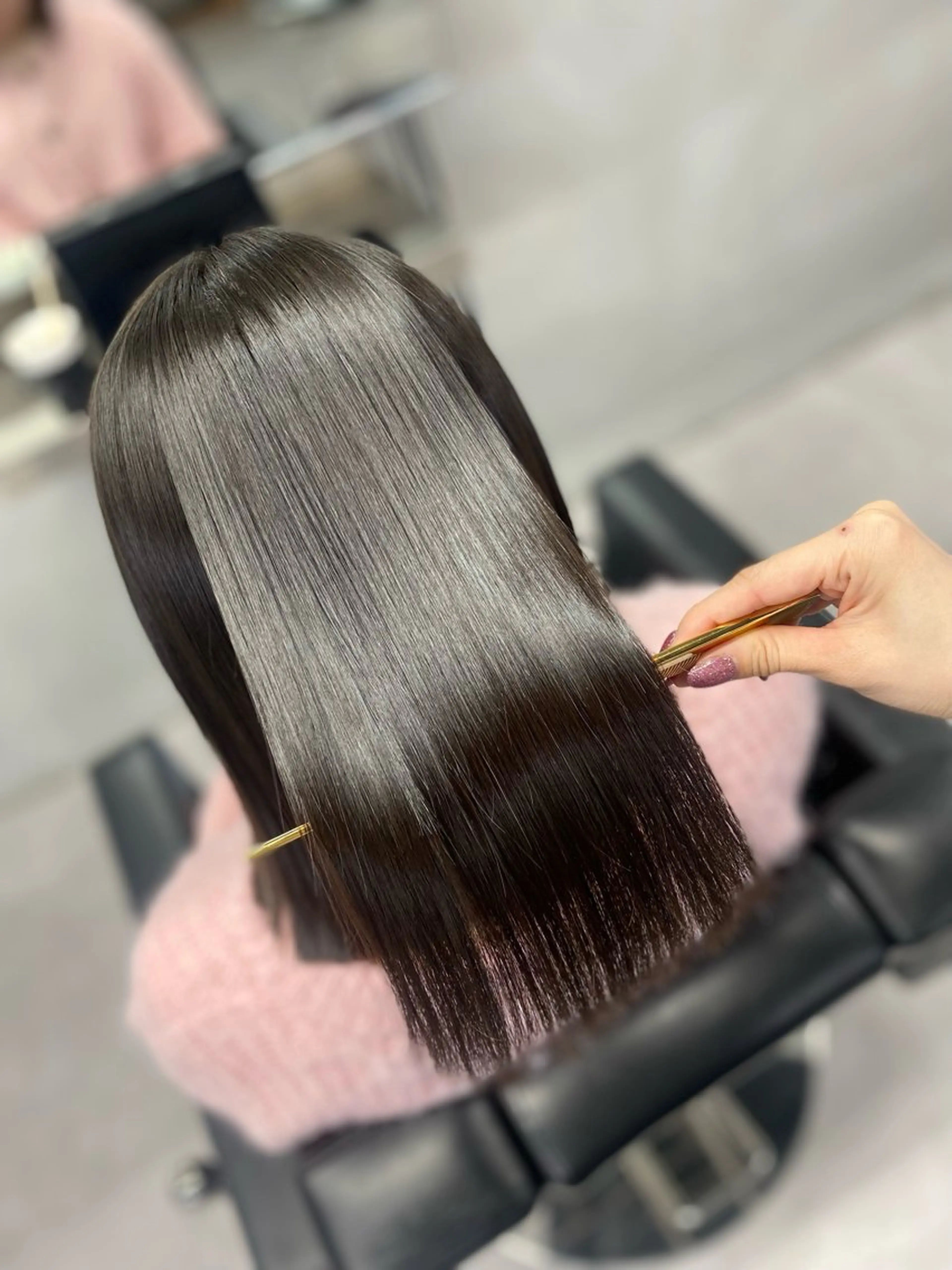 ミディアム カット 縮毛矯正 トリートメント 艶髪/縮毛矯正 🫧辻野海羽のヘアスタイル