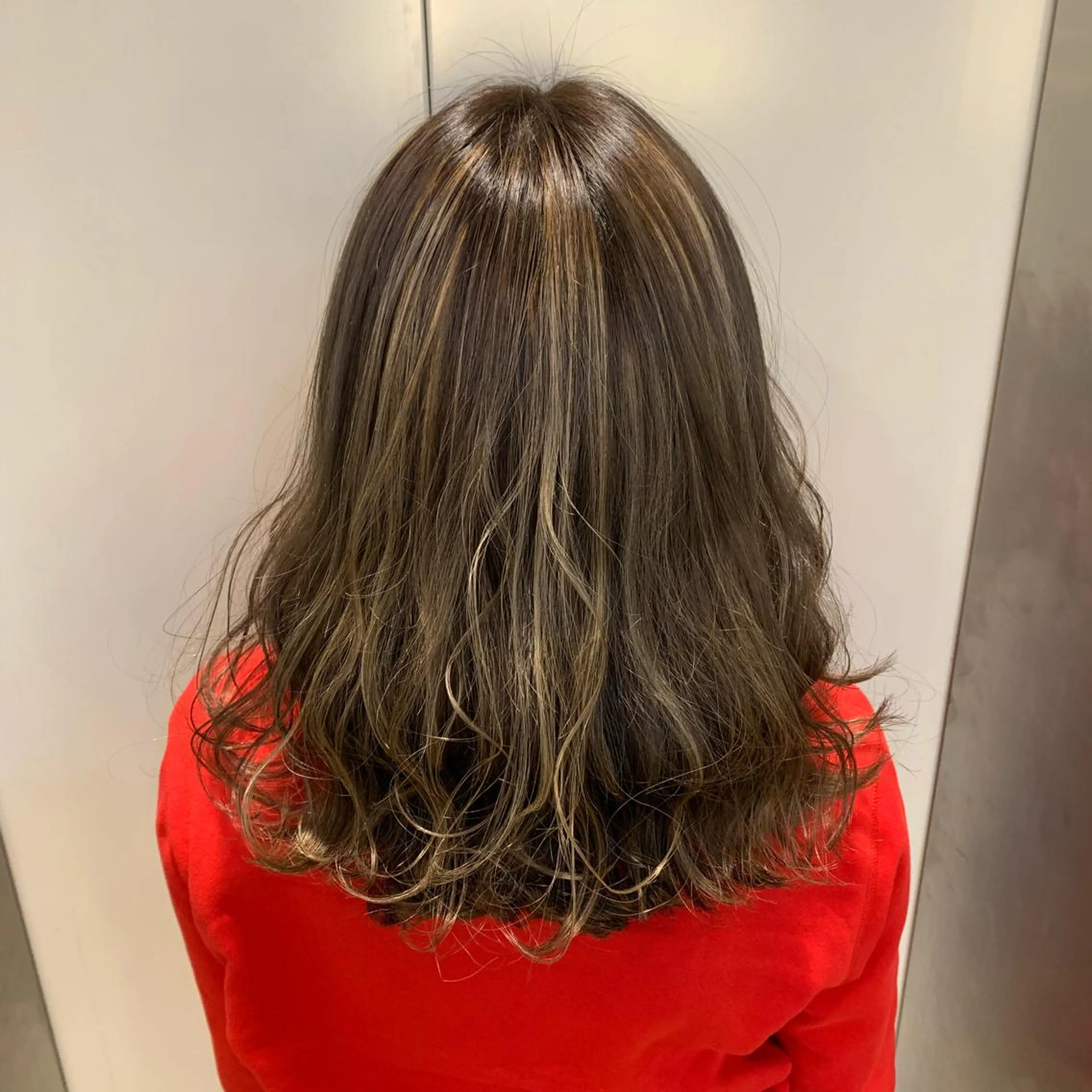 カラー GOTODAYシェアサロン所属・天野 利咲のヘアスタイル