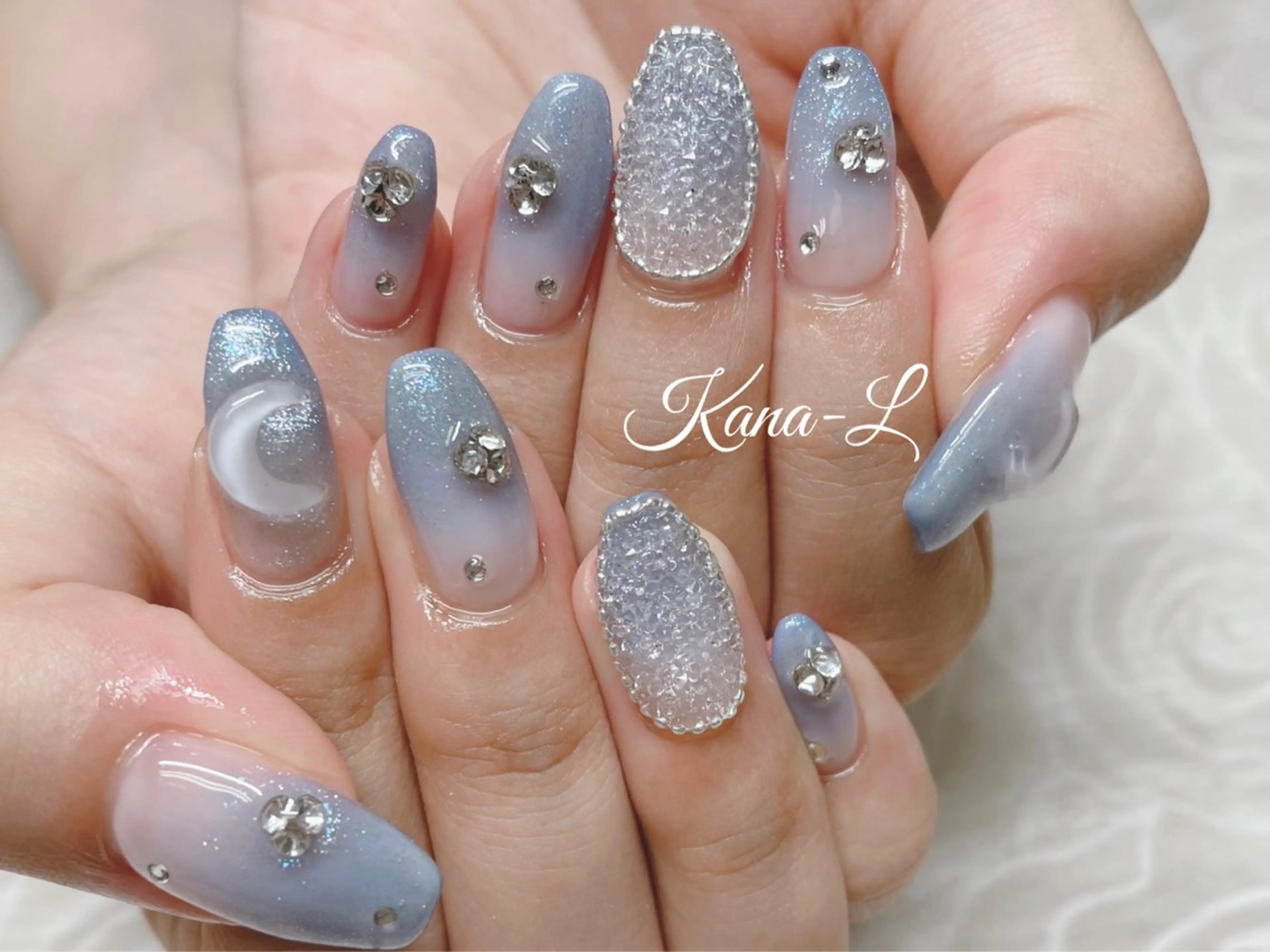 ネイル 芦辺 香奈のネイルデザイン