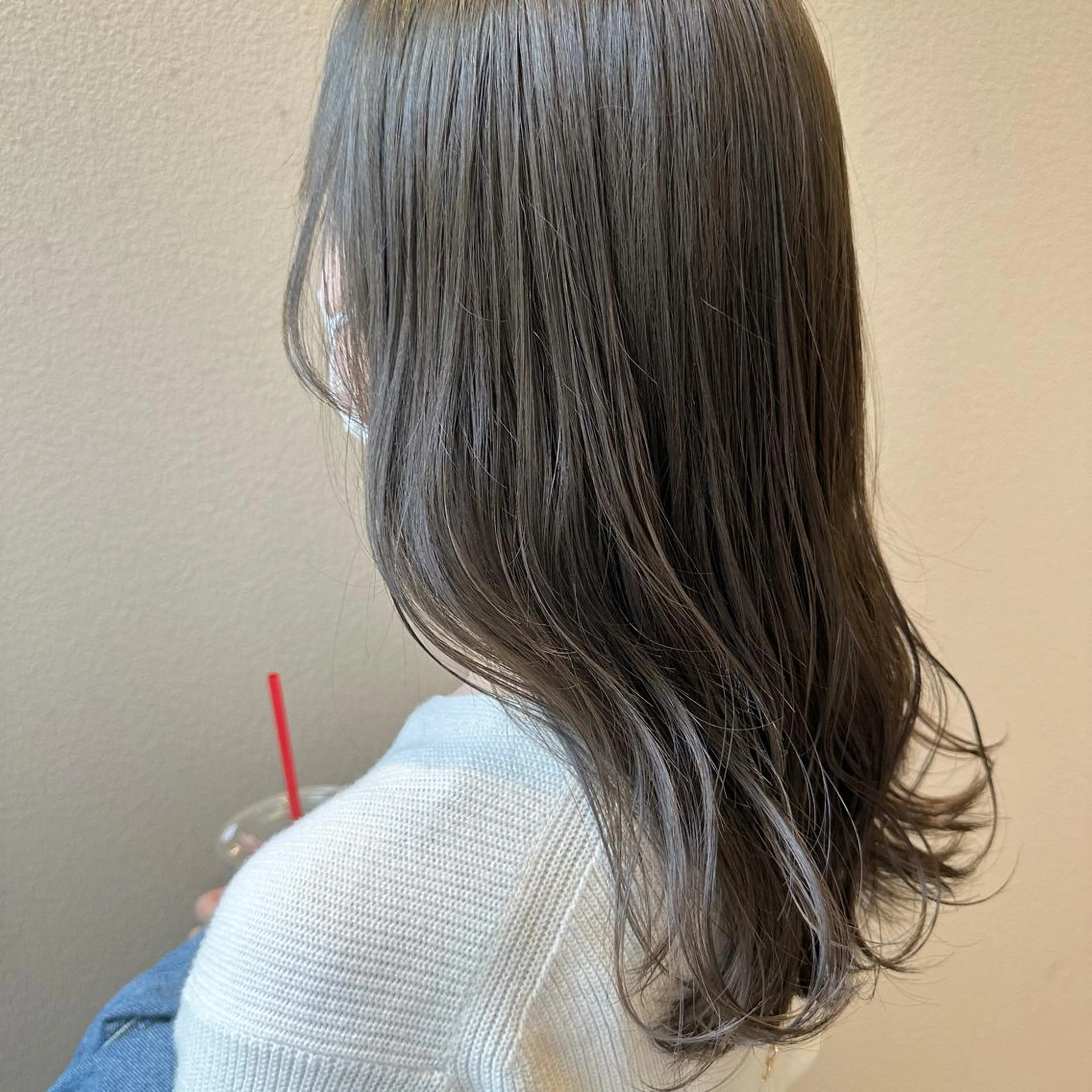 ロング カラー カット ヘアカラー KNOWHOW京都所属・トレンド/顔まわり/ レイヤー/グレージュのヘアスタイル