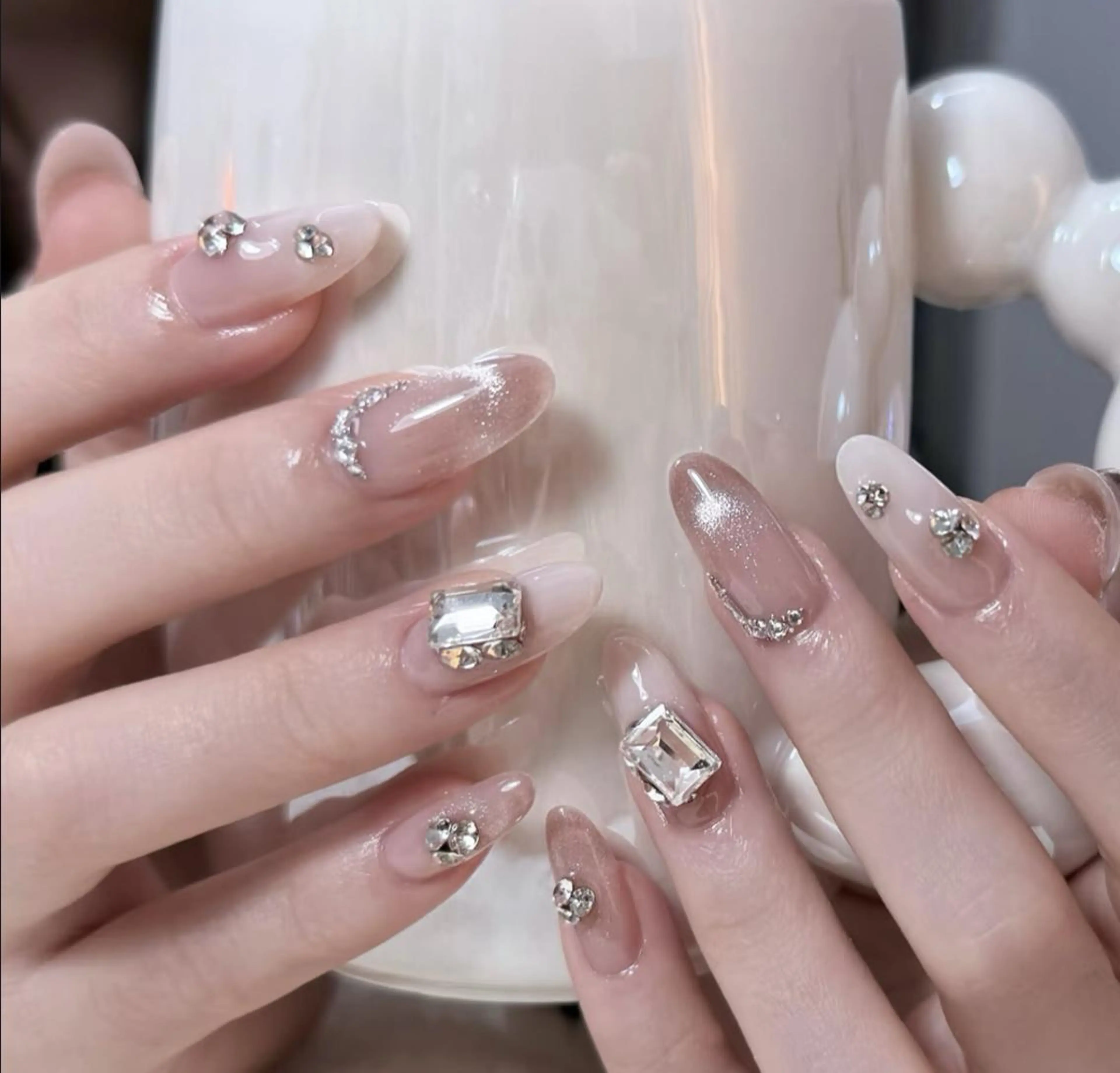 ネイル ハンドネイル ハンドケア 🍑 momo_nailのネイルデザイン