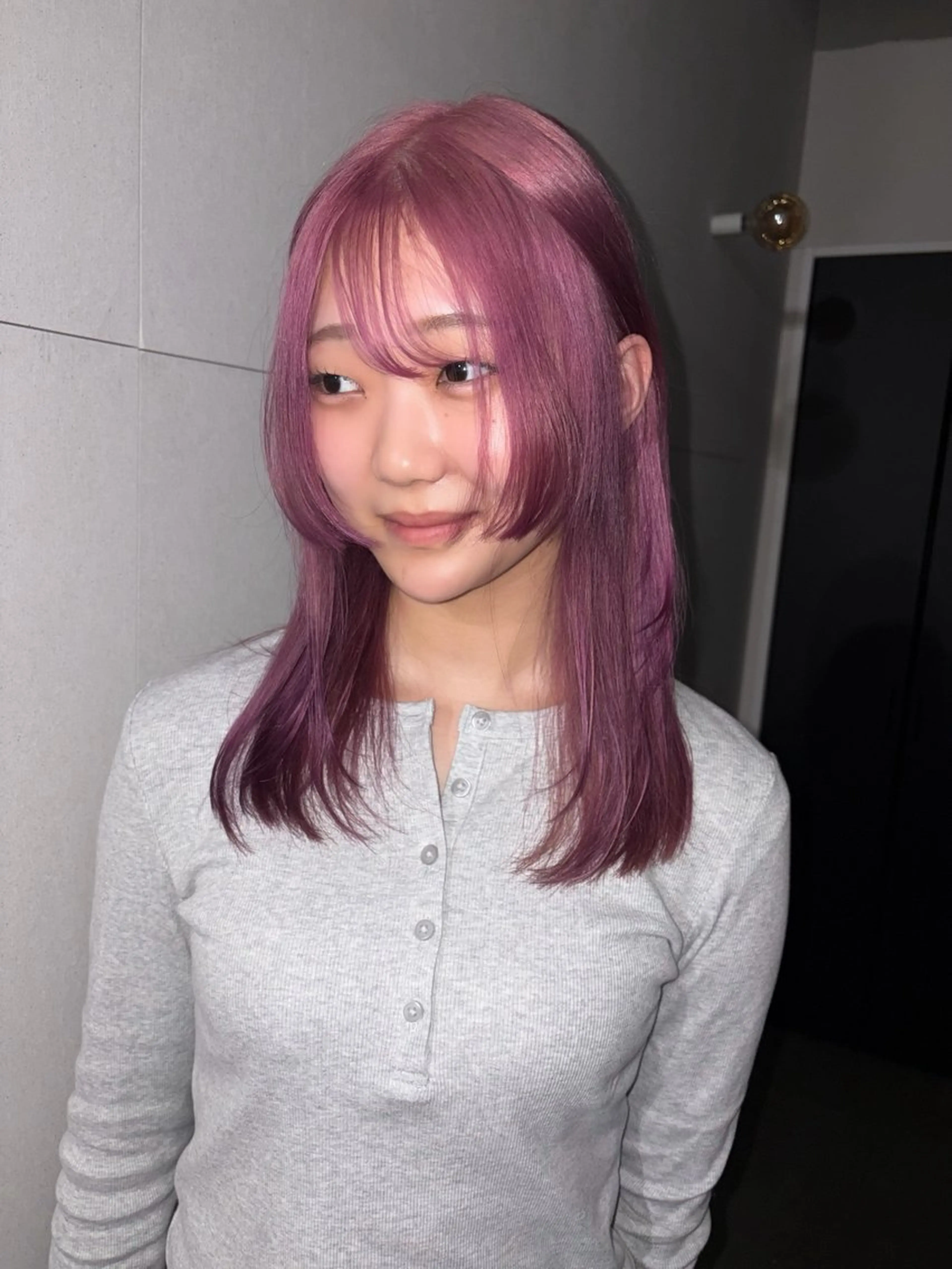 ミディアム カラー ヘアカラー eim AYUKAのヘアスタイル