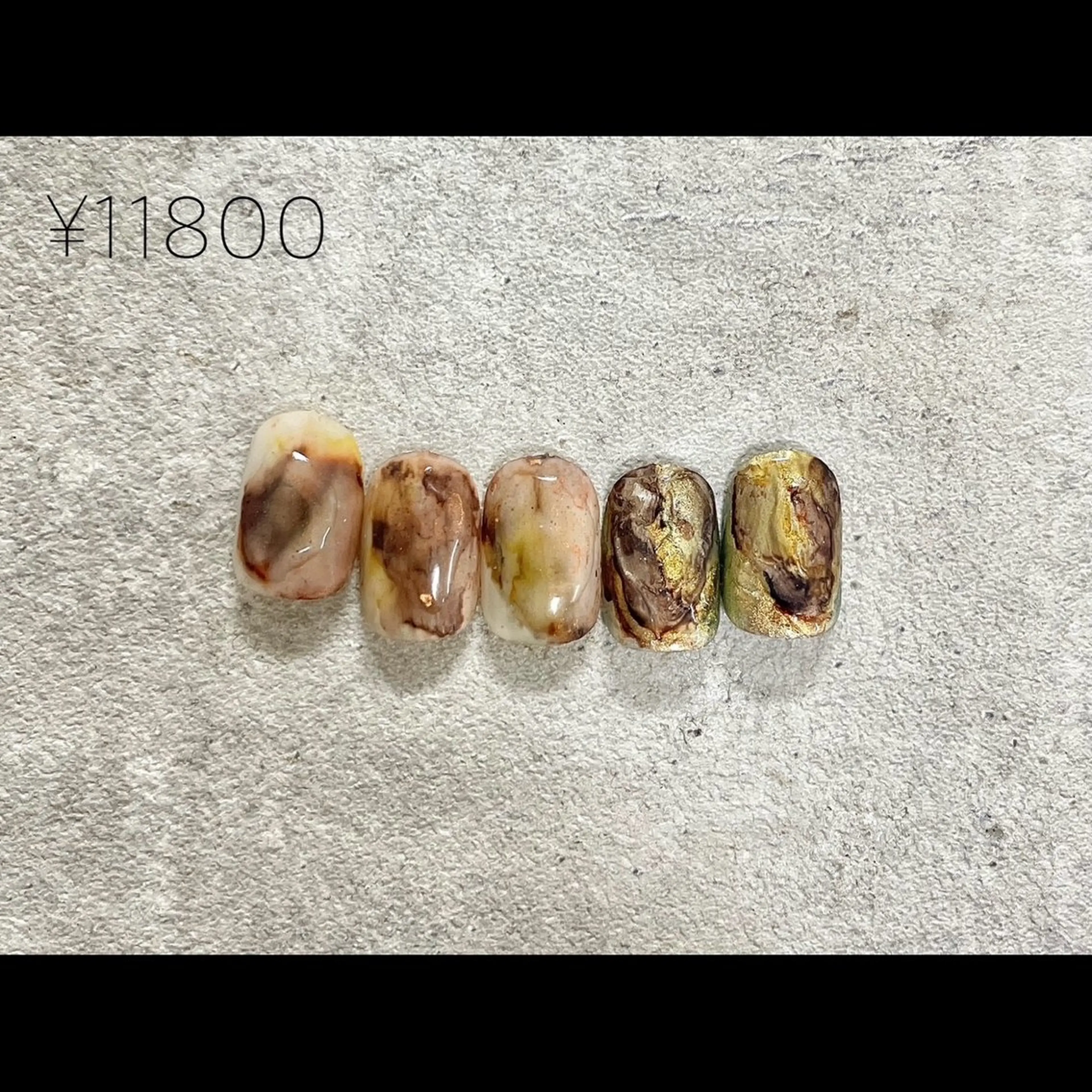 ネイル KUROIWA KAORIのネイルデザイン