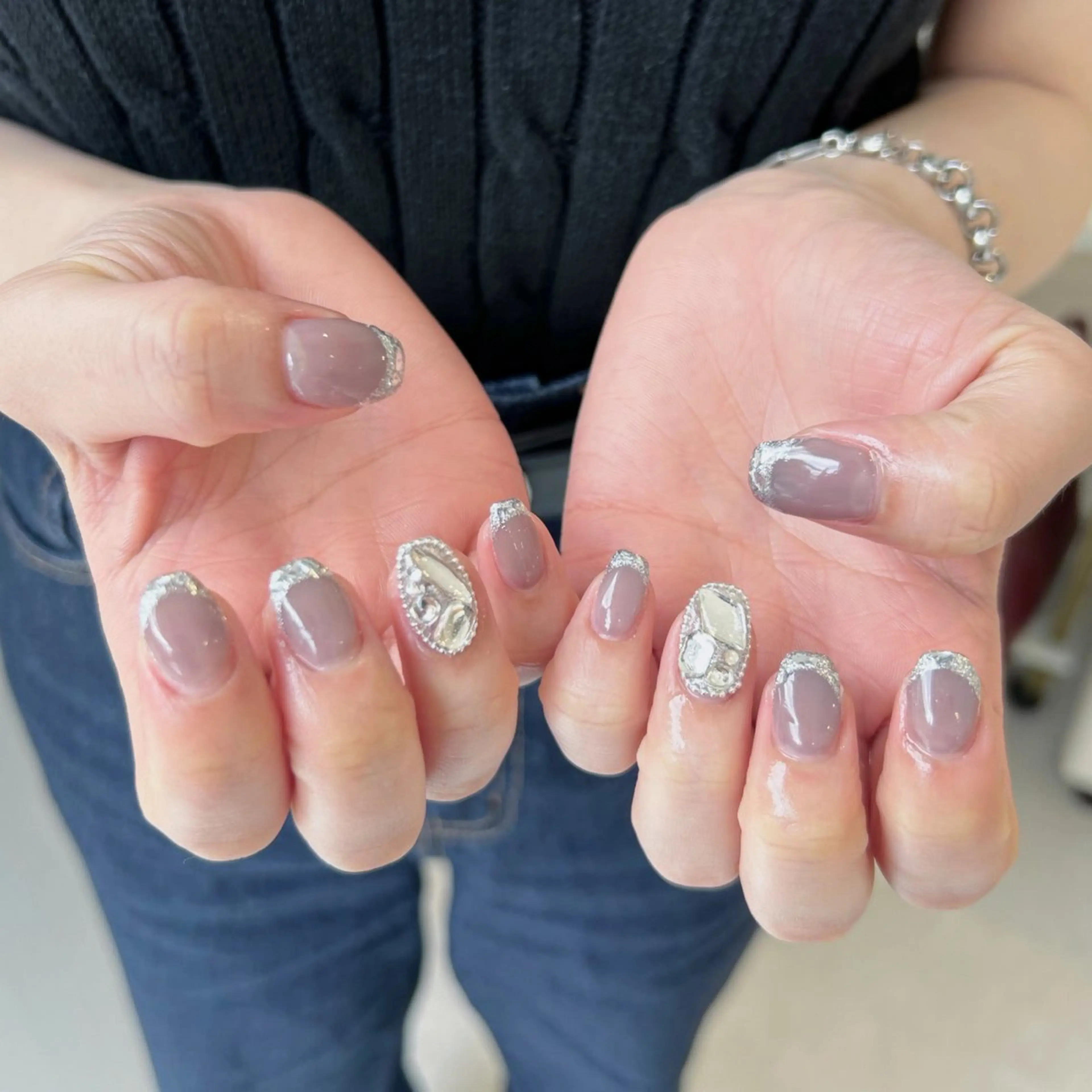 ネイル フレンチネイル ガラスフレンチ 持ち込み Uzuki ／ROCCOnailのネイルデザイン