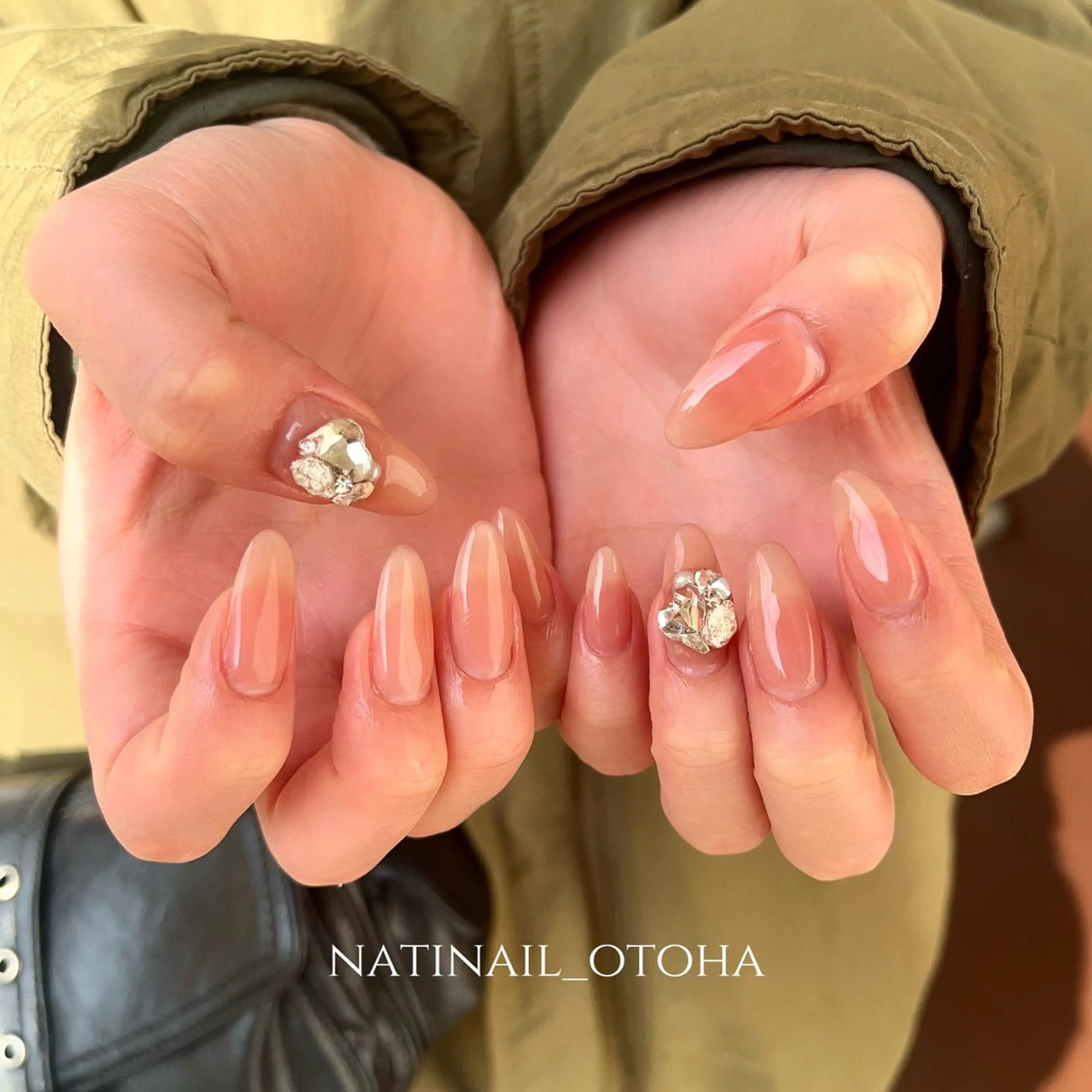 ネイル ハンドネイル natinail_otoha所属・toa. nailのネイルデザイン