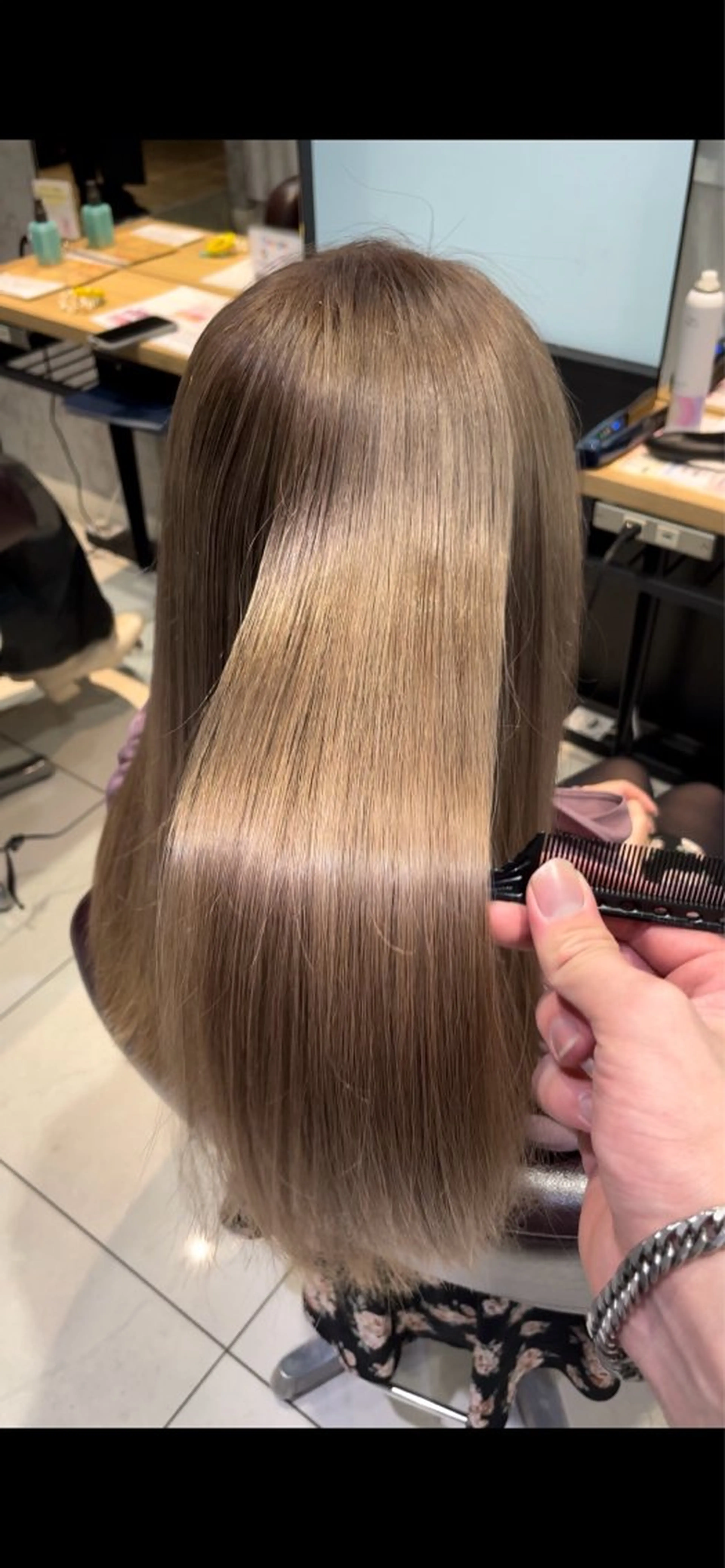 セミロング カラー 🇰🇷ブリーチ✖︎ 髪質改善七星🇰🇷のヘアスタイル