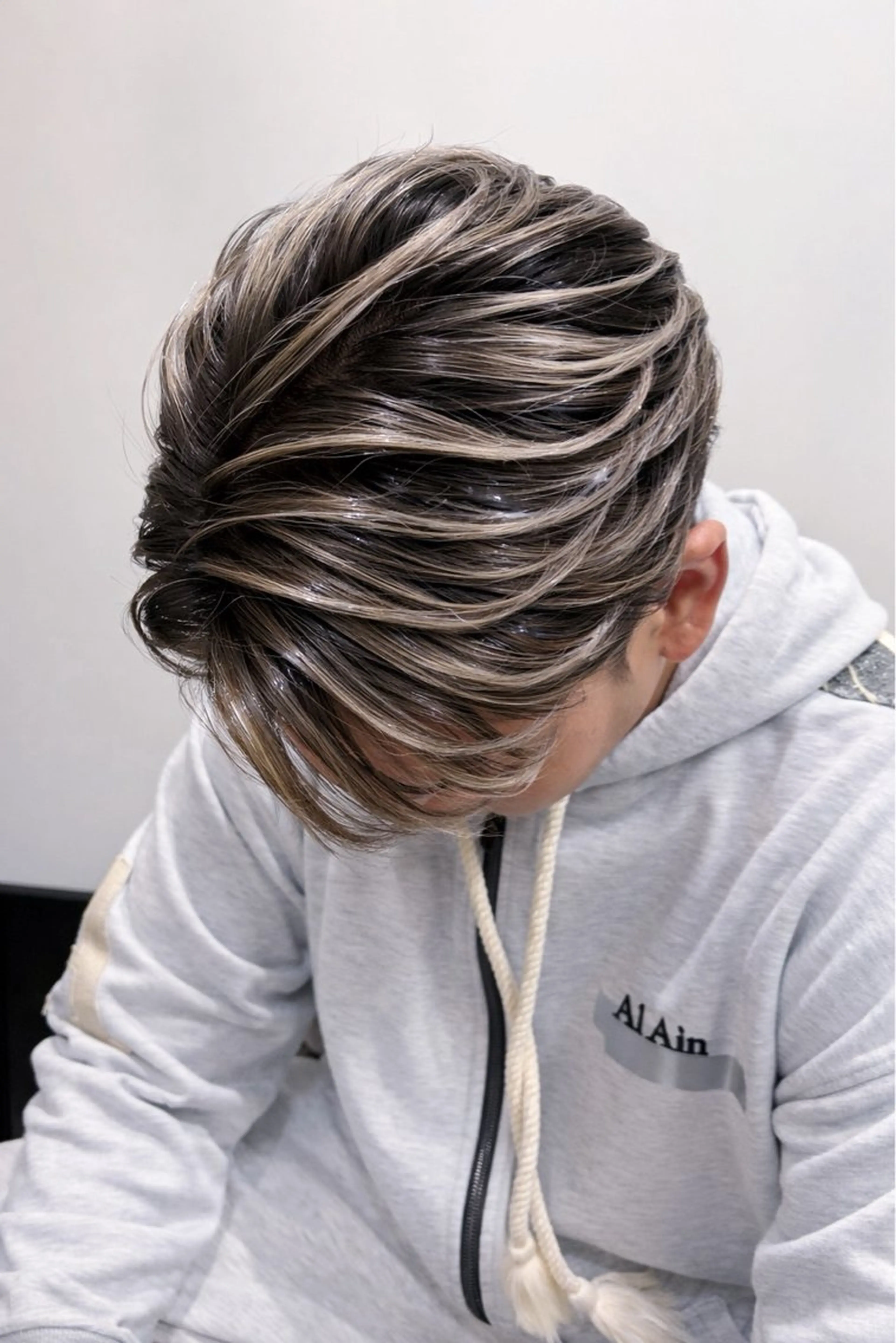 ショート カラー バレイヤージュ レイヤーカット AiM エイム　韓国レイヤーのヘアスタイル