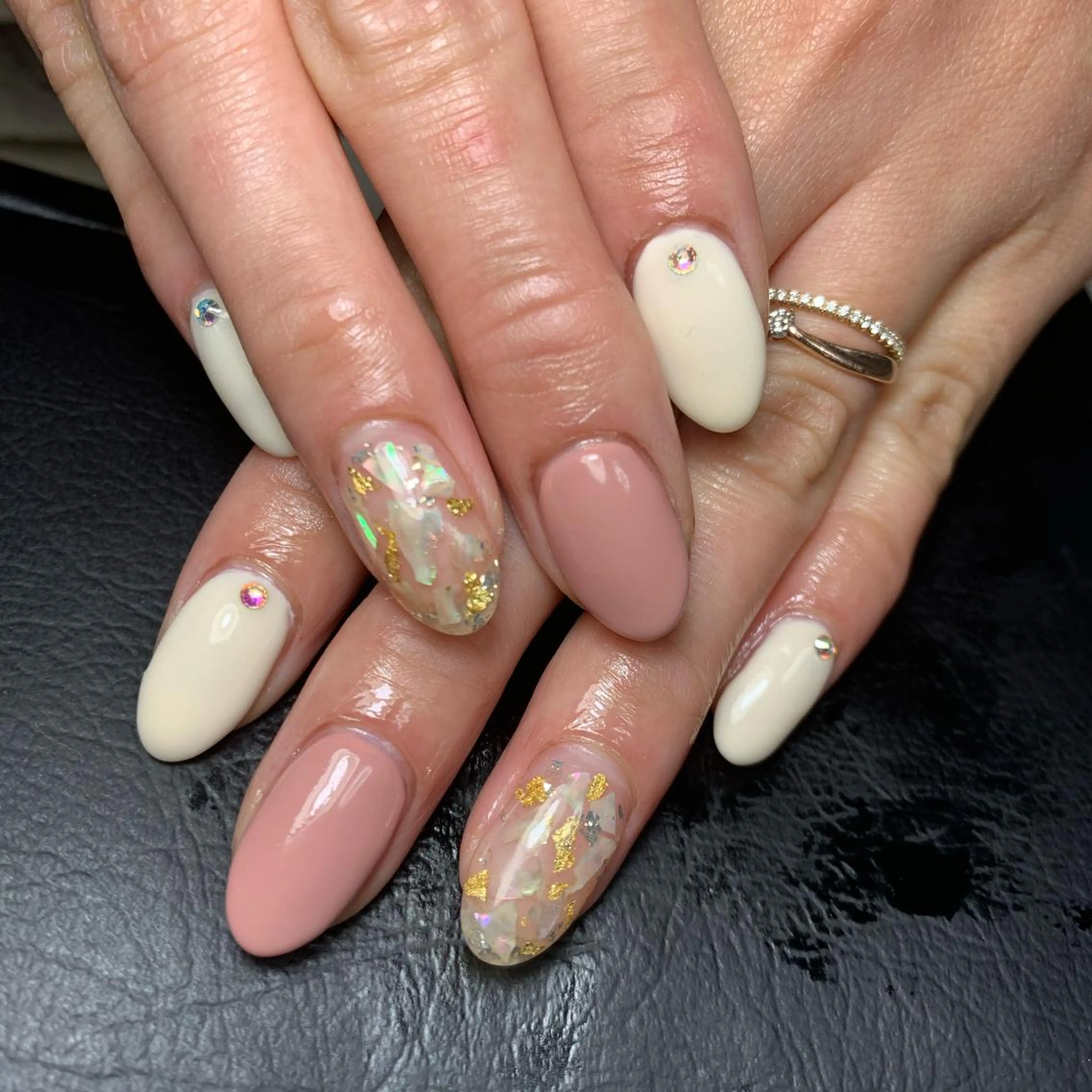 ネイル es nailのネイルデザイン