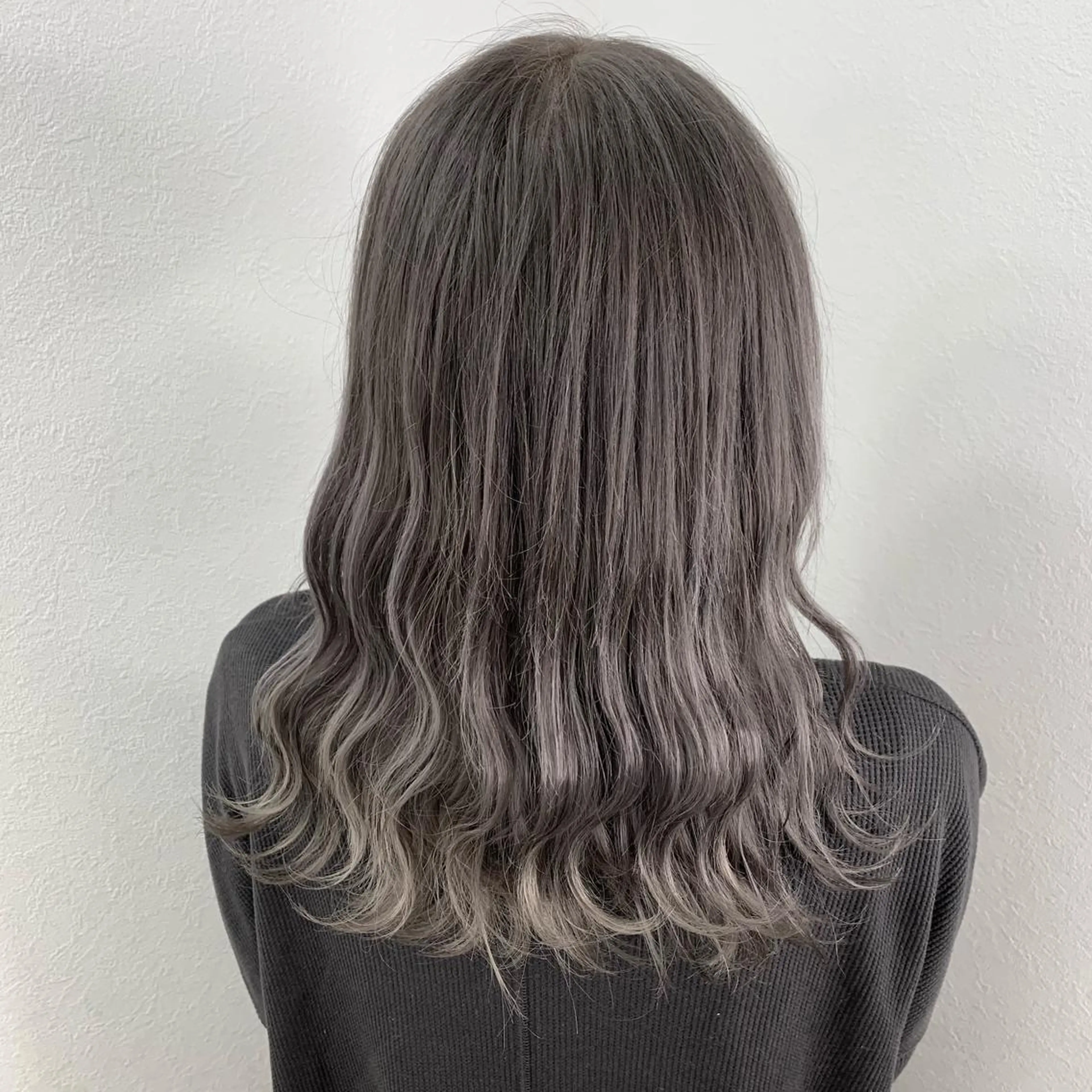 ミディアム カラー Beleza 渋谷所属・Kazusa/渋谷/ エクステ/ハイトーンのヘアスタイル