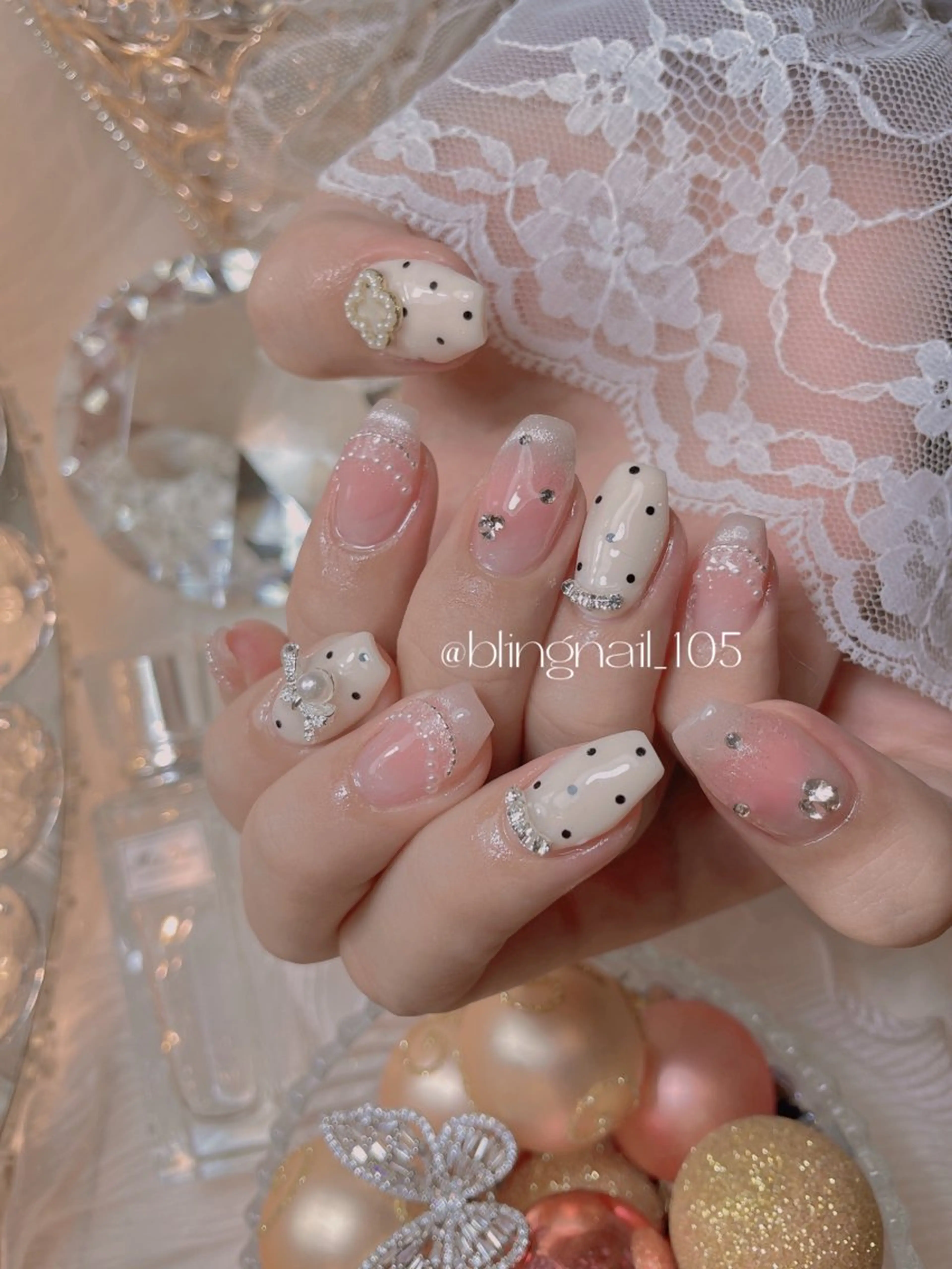 ネイル 23時まで❤︎韓国、 ワンホンネイルのネイルデザイン