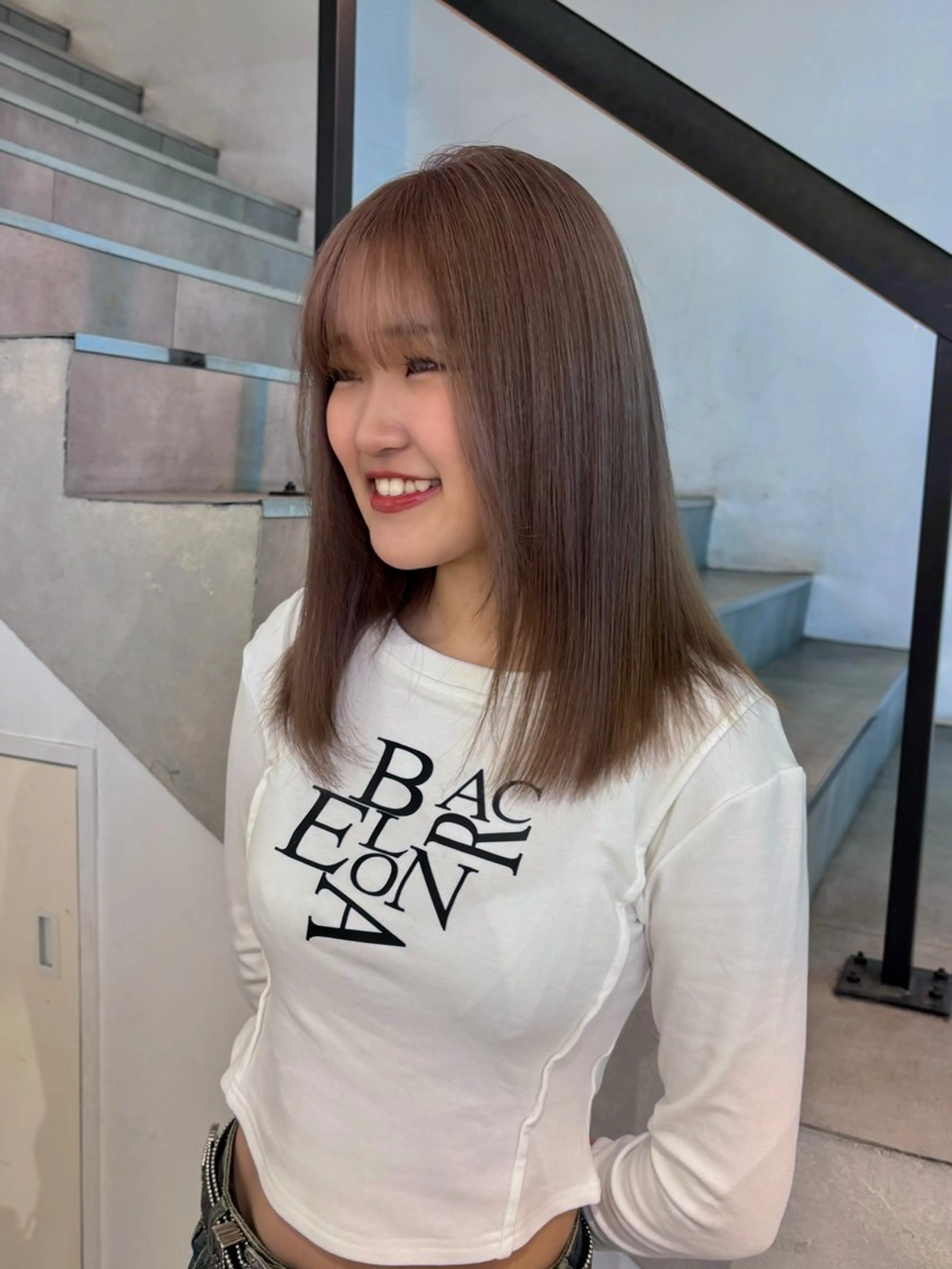 セミロング ハイトーン/レイヤー nail 百咲💌のヘアスタイル