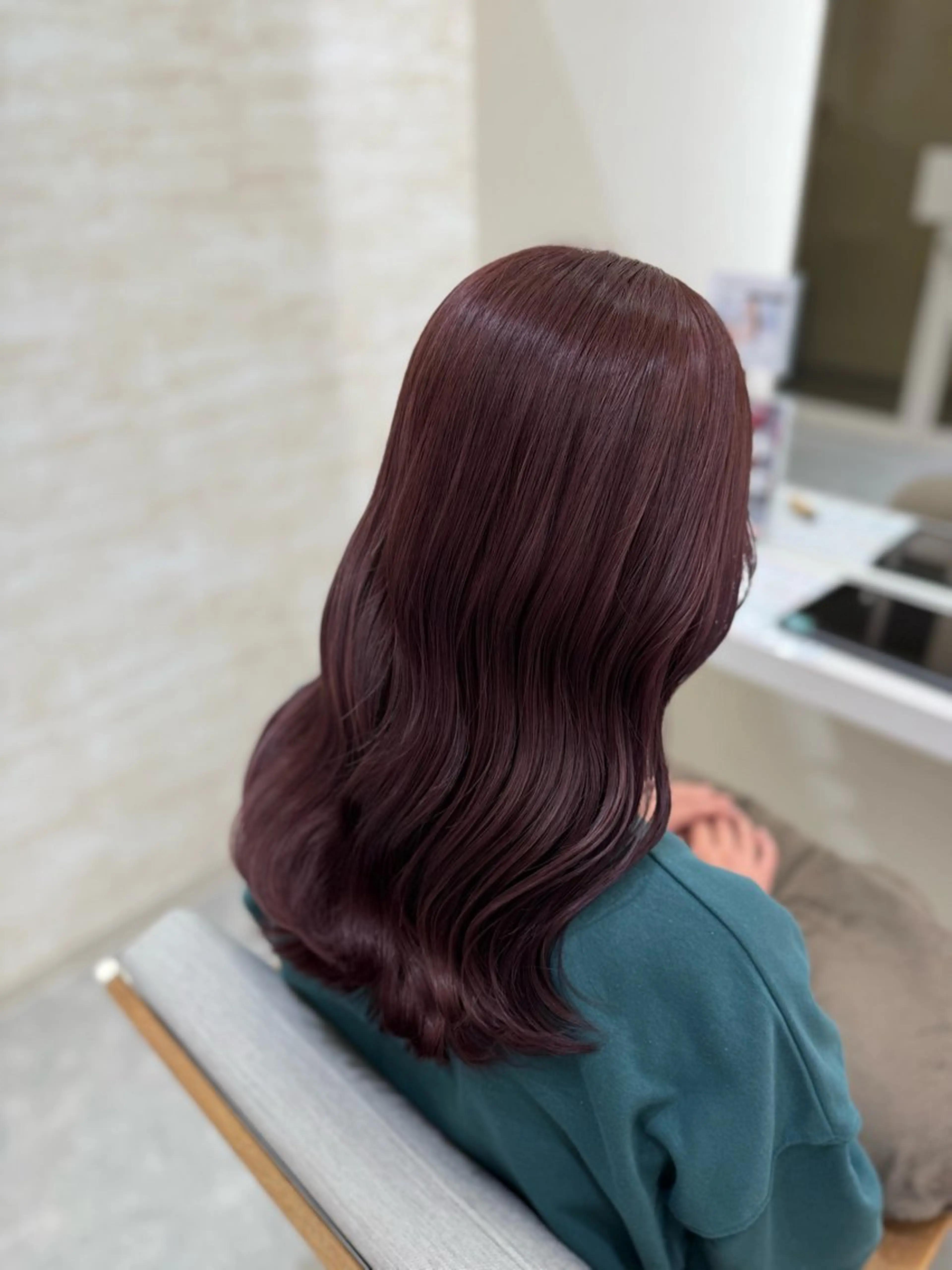 ミディアム カラー カット ヘアカラー トリートメント 髪質改善&艶感カラー 🪄岡井美結のヘアスタイル