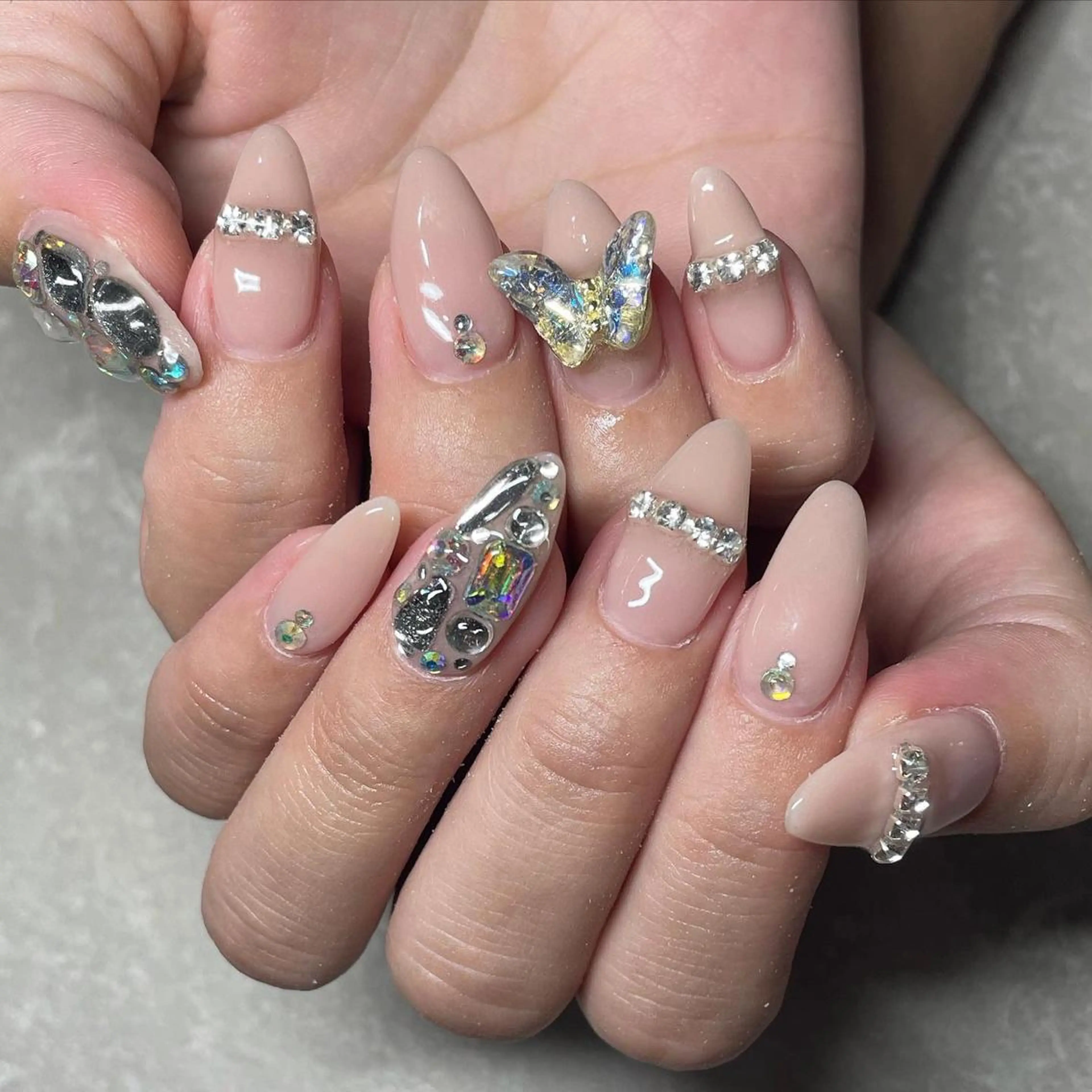 ネイル LAVISH nail salonのネイルデザイン