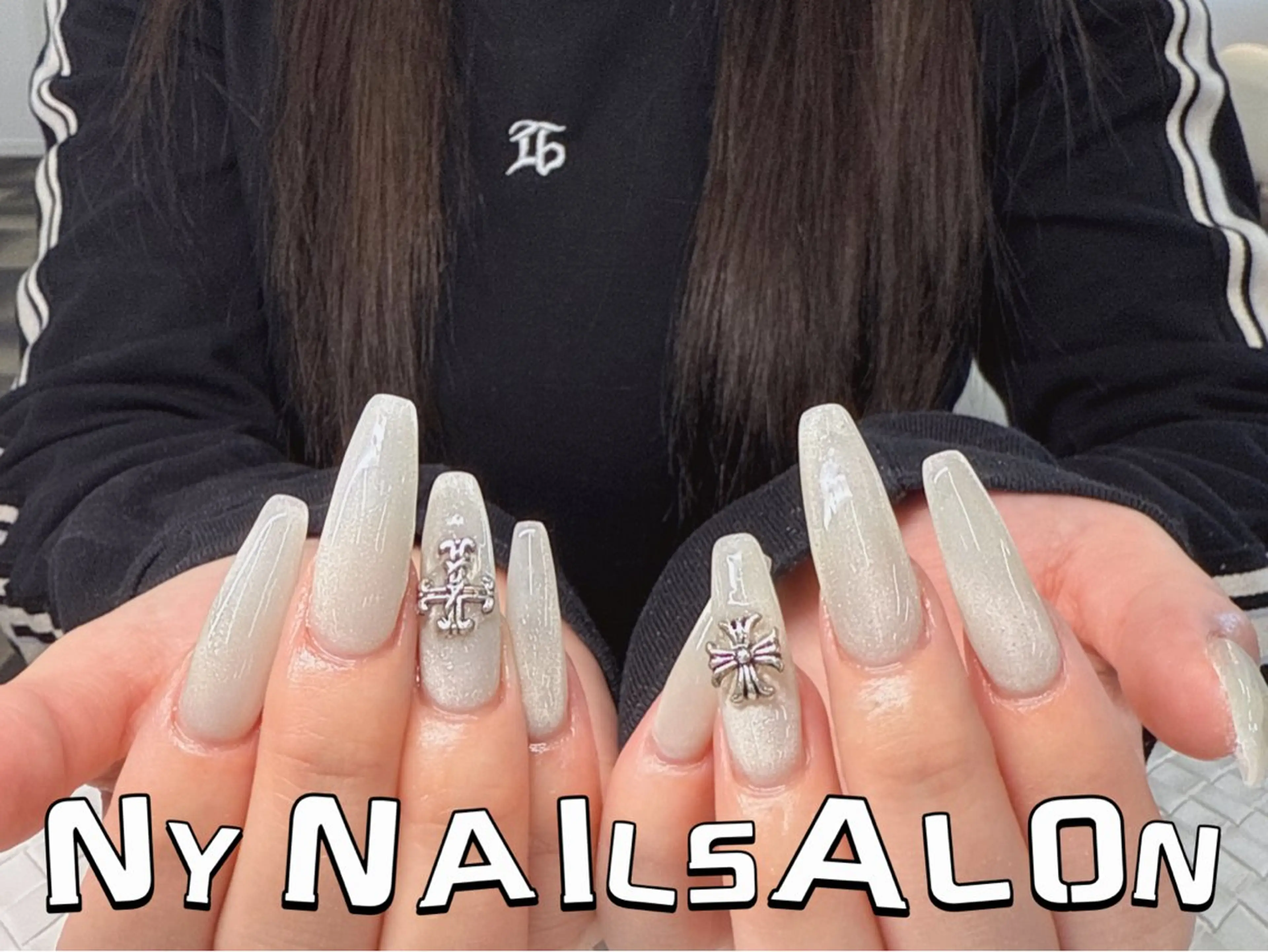 ネイル 長さ出し フットネイル フレンチネイル ジェルネイル ガーリー ハンドネイル NYネイルサロン　千葉中央店所属・NYネイルサロン 千葉中央店のネイルデザイン