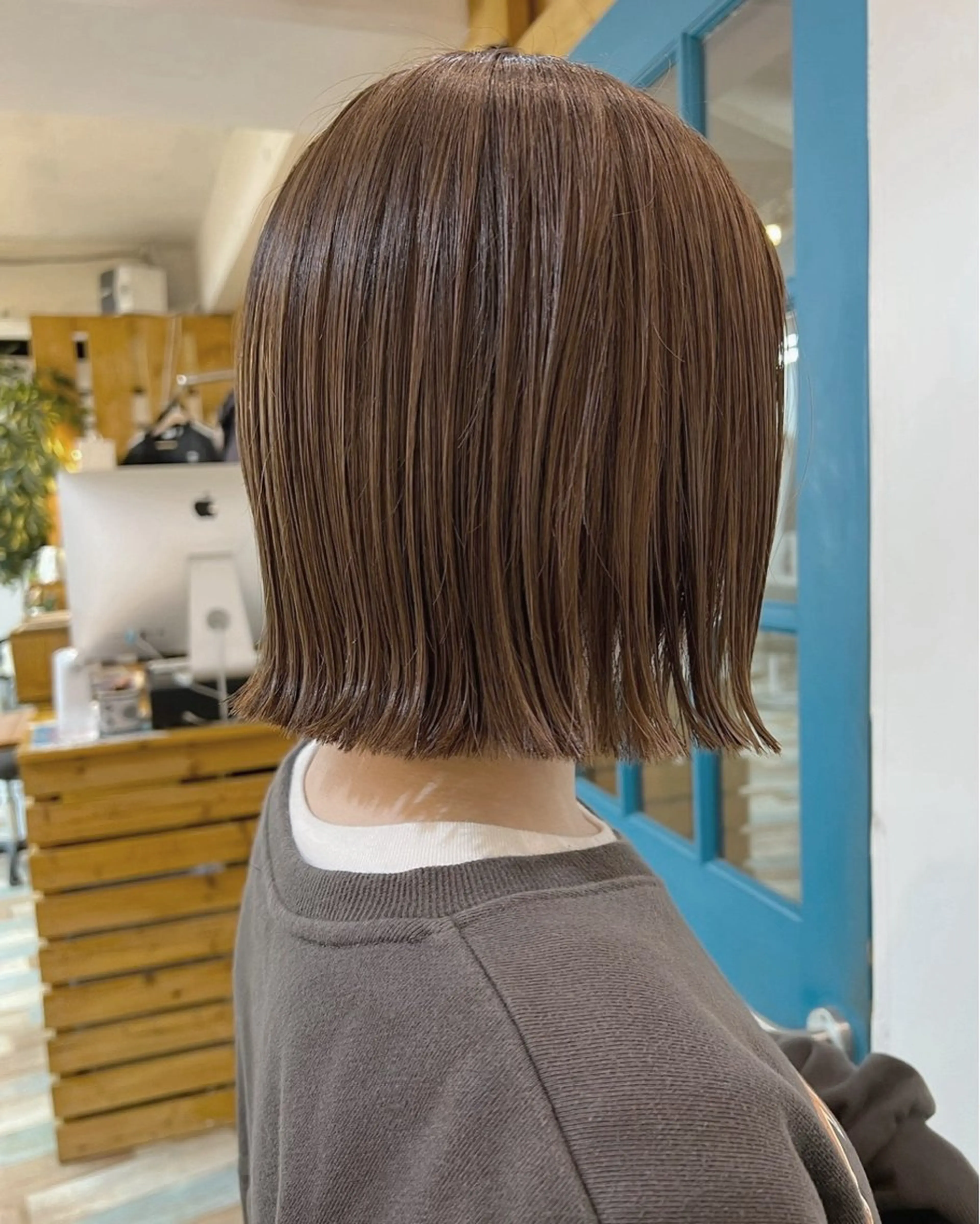 ショート カラー デザインカラー イヤリングカラー ハイライトカラー ボブ 顔周りカット KANA/ボブ/ インナーカラー/艶髪のヘアスタイル