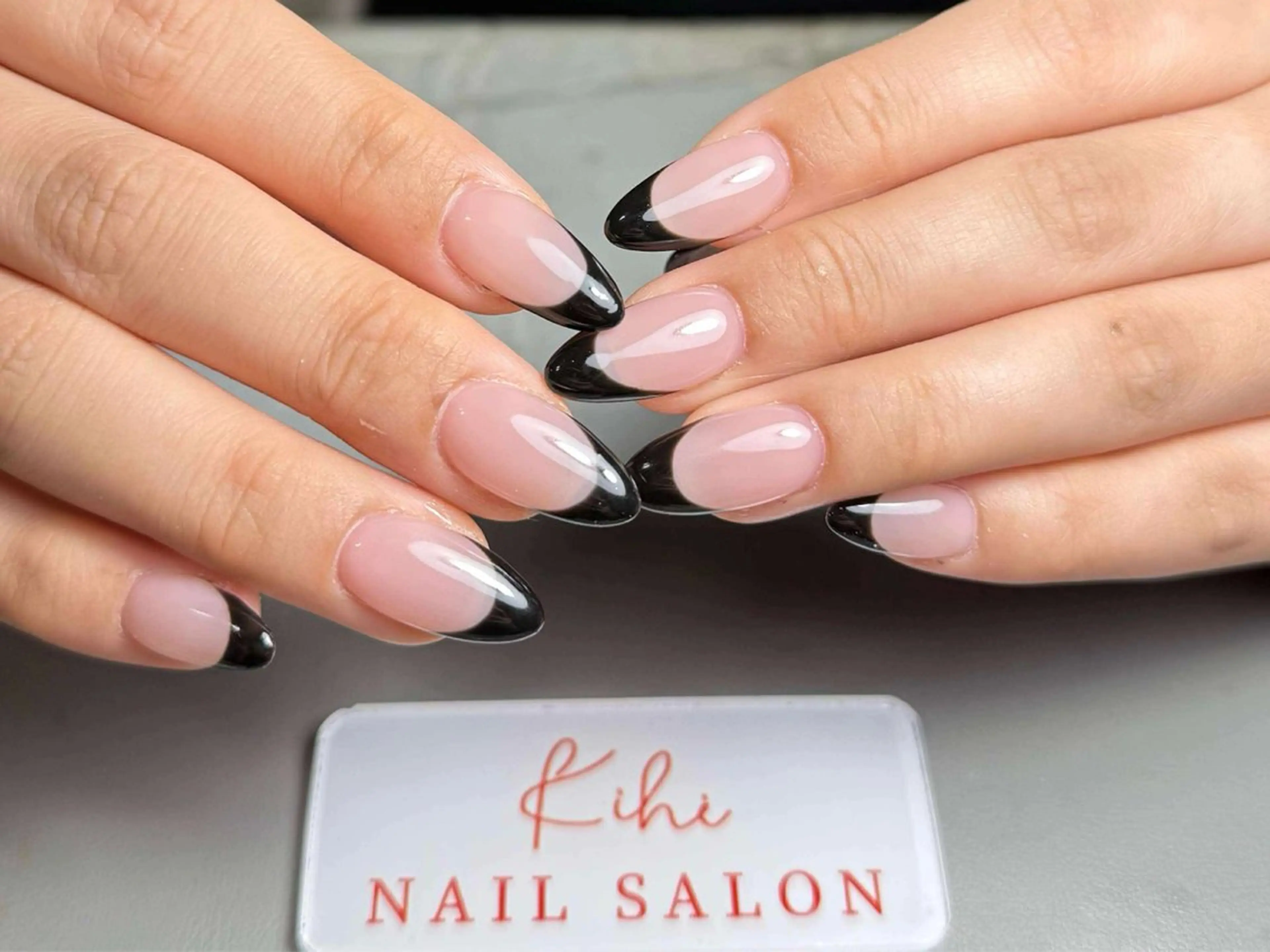 ネイル アートネイル フレンチネイル ジェルネイル グラデーション 韓国ネイル ハンドネイル 💕鈴木ユリ パラジェル/オフ無料のネイルデザイン