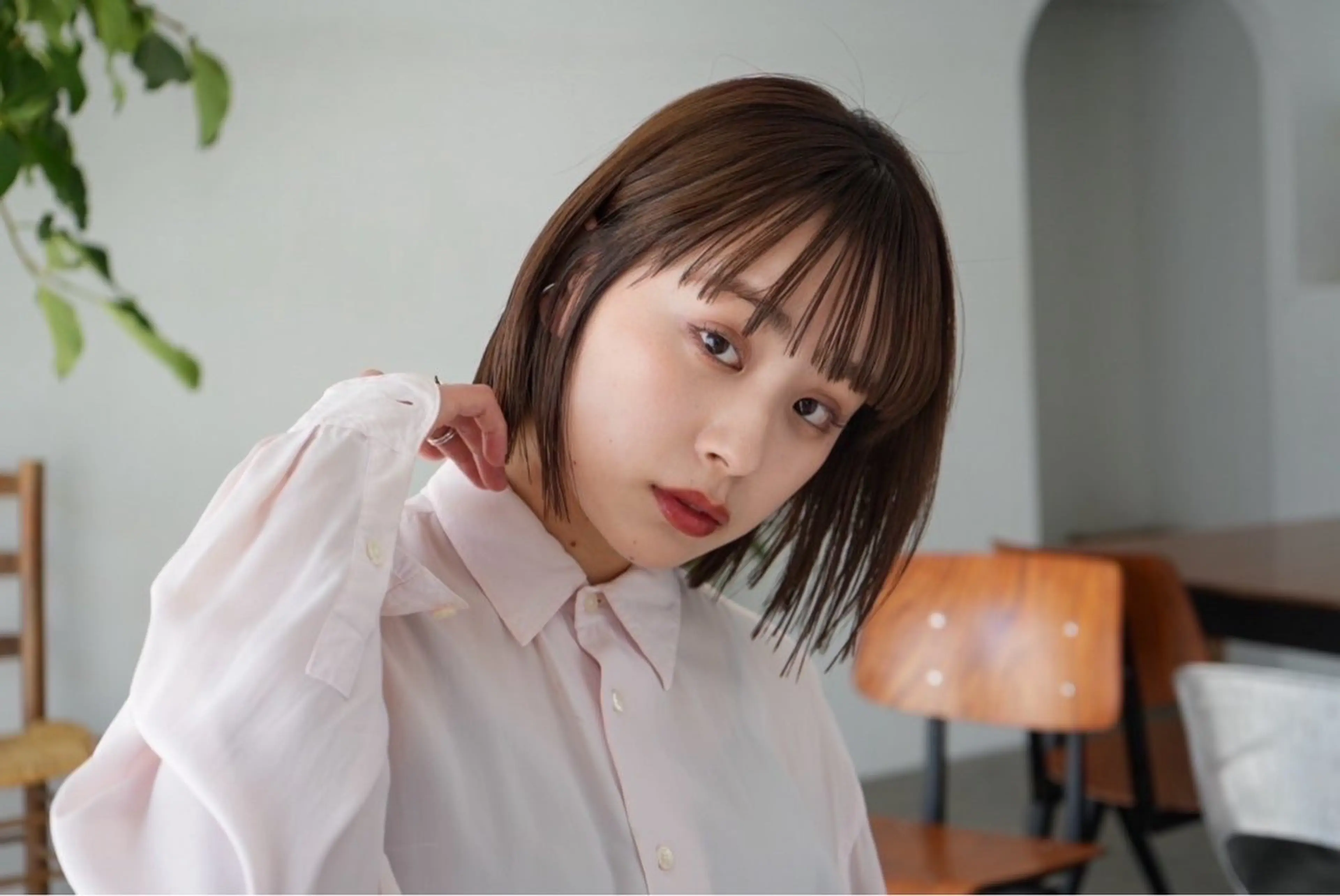 ミディアム 小山 水綺のヘアスタイル