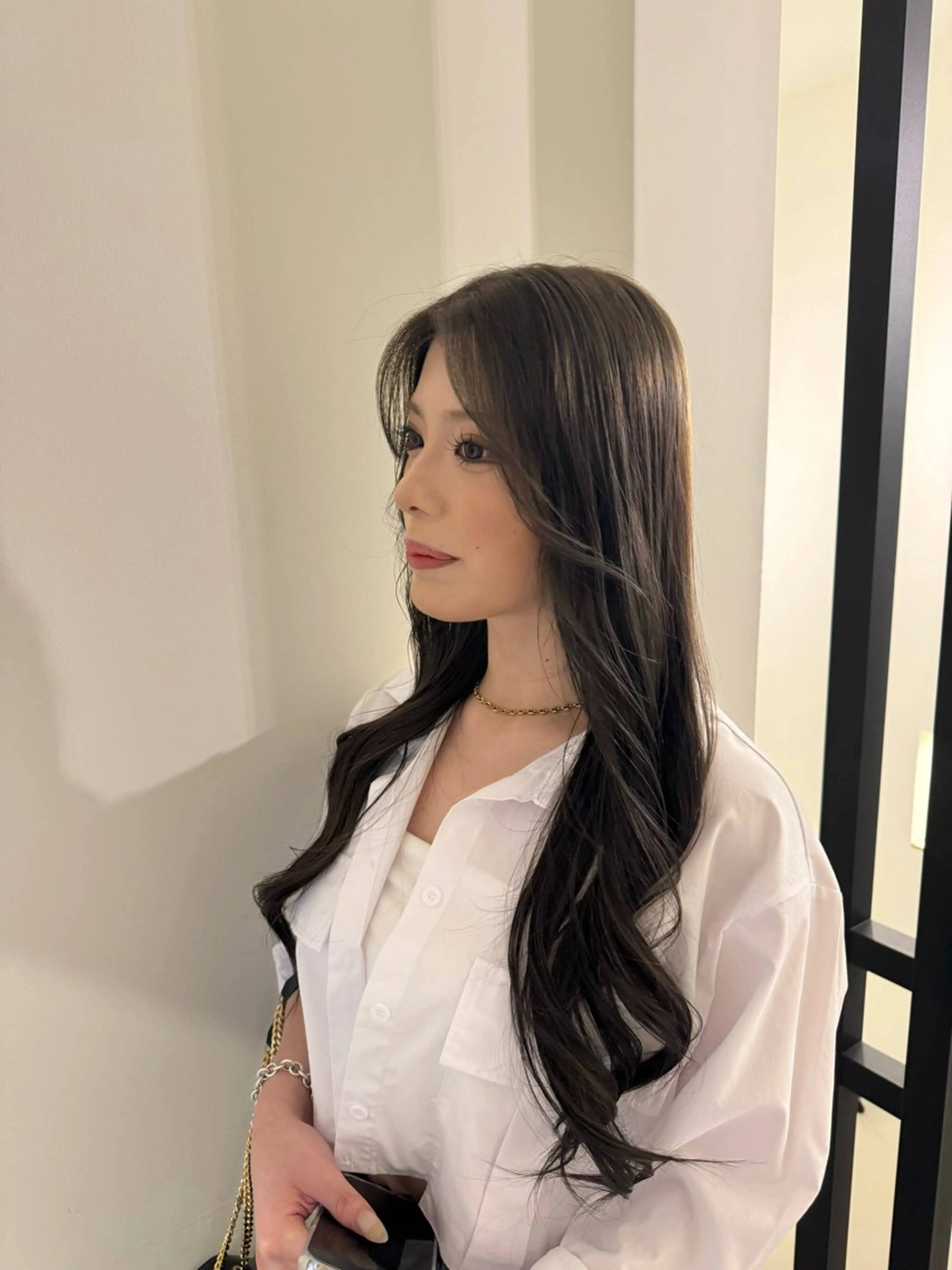 ロング カラー 内沼 恵留菜のヘアスタイル