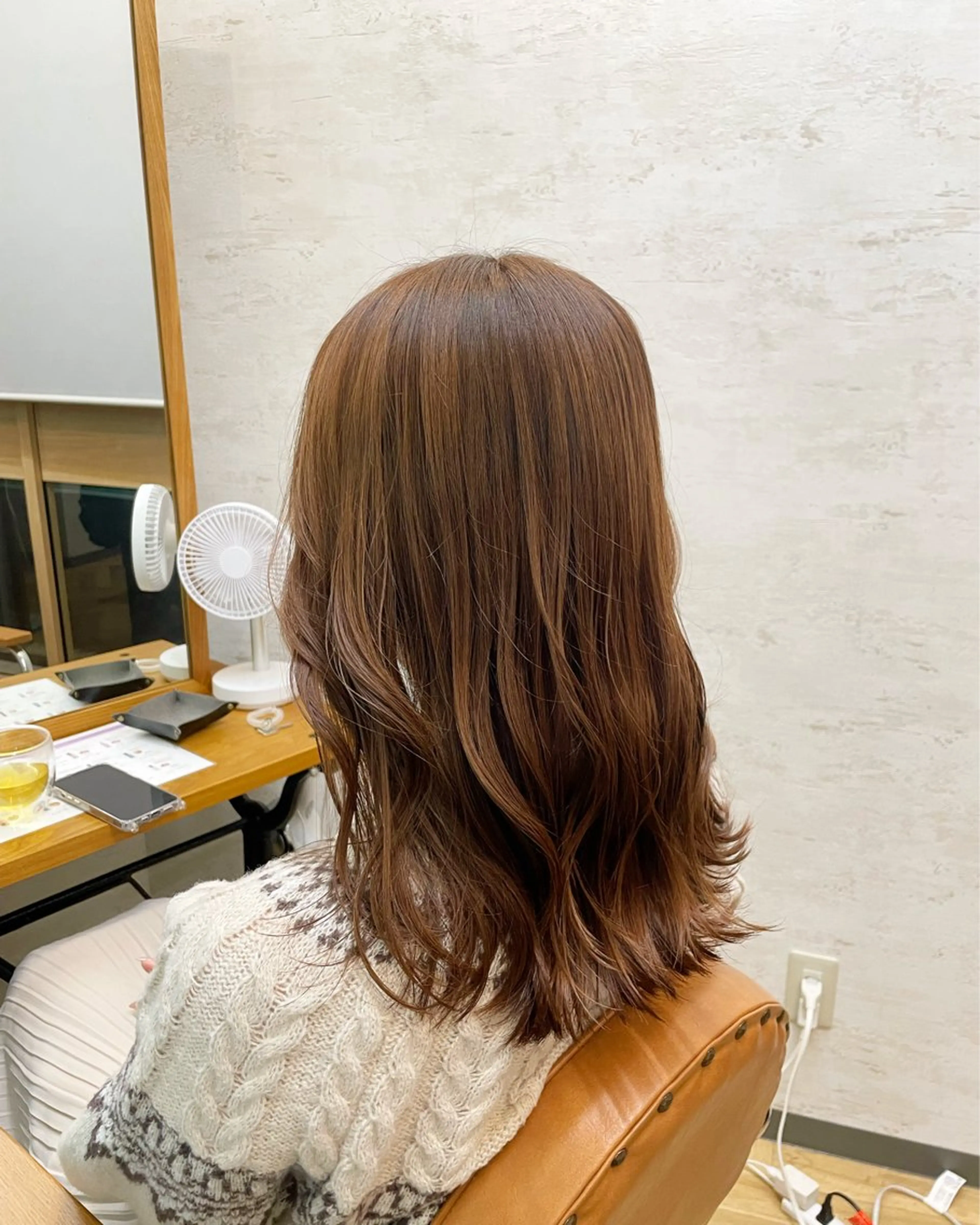 セミロング カット ヘアカラー 高橋 芽衣のヘアスタイル