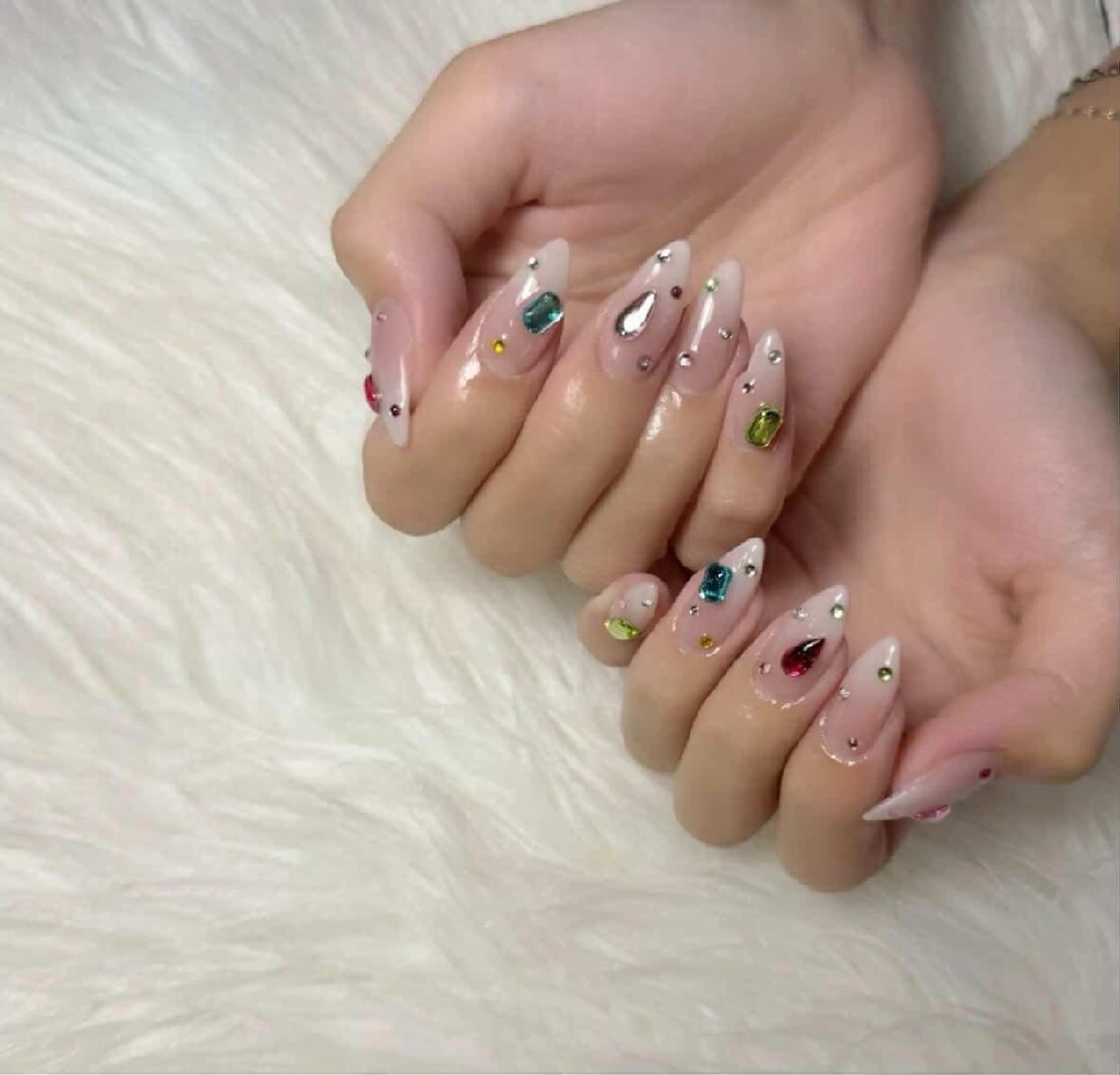 ネイル nail salon RU ALLY所属・RU ALLY オーナー　RUIのネイルデザイン