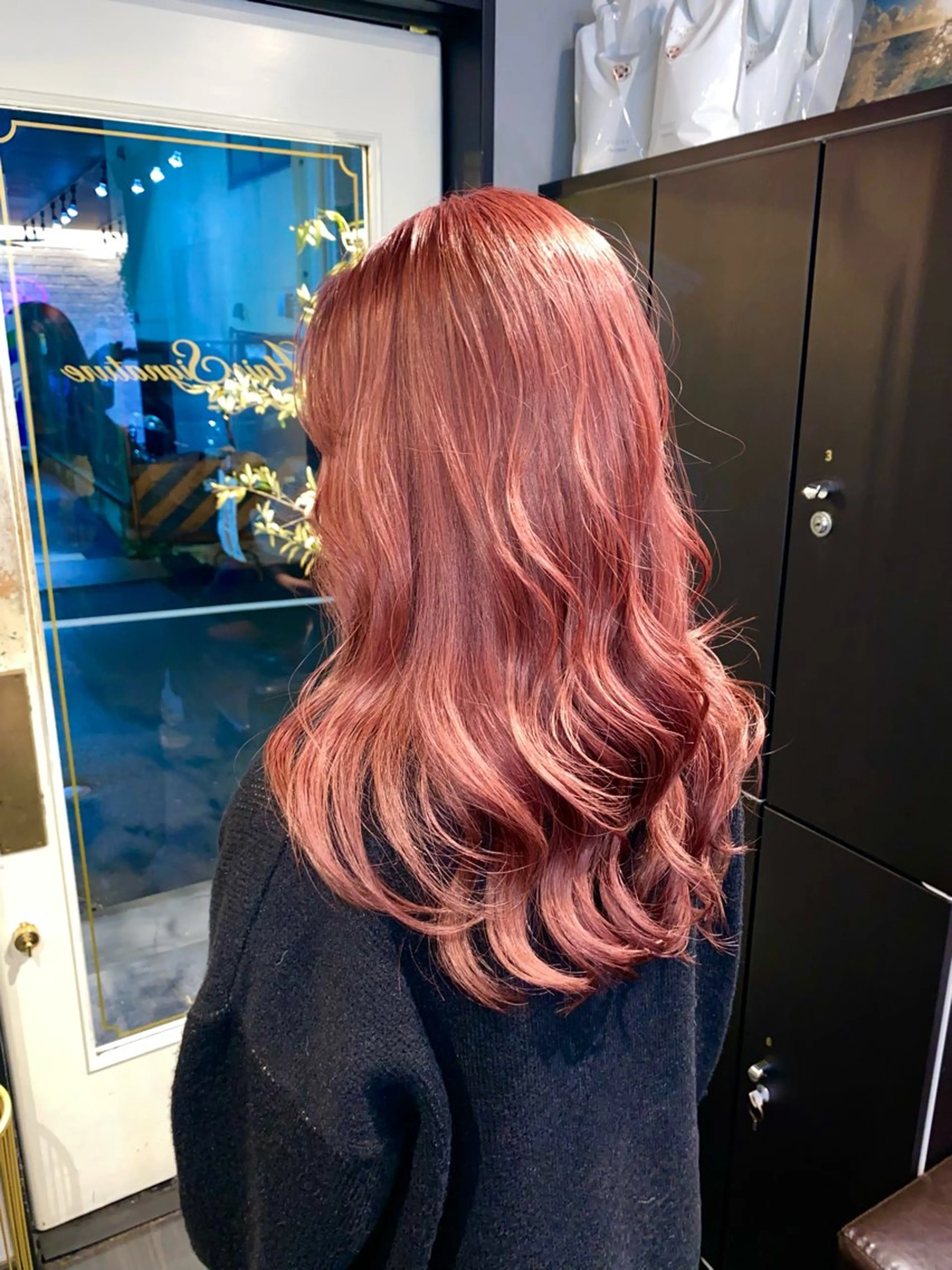 セミロング カラー パーマ ヘアアレンジ メンズ キッズ HairSignature所属・ブリーチ指名神戸 No.1美容師RENのヘアスタイル