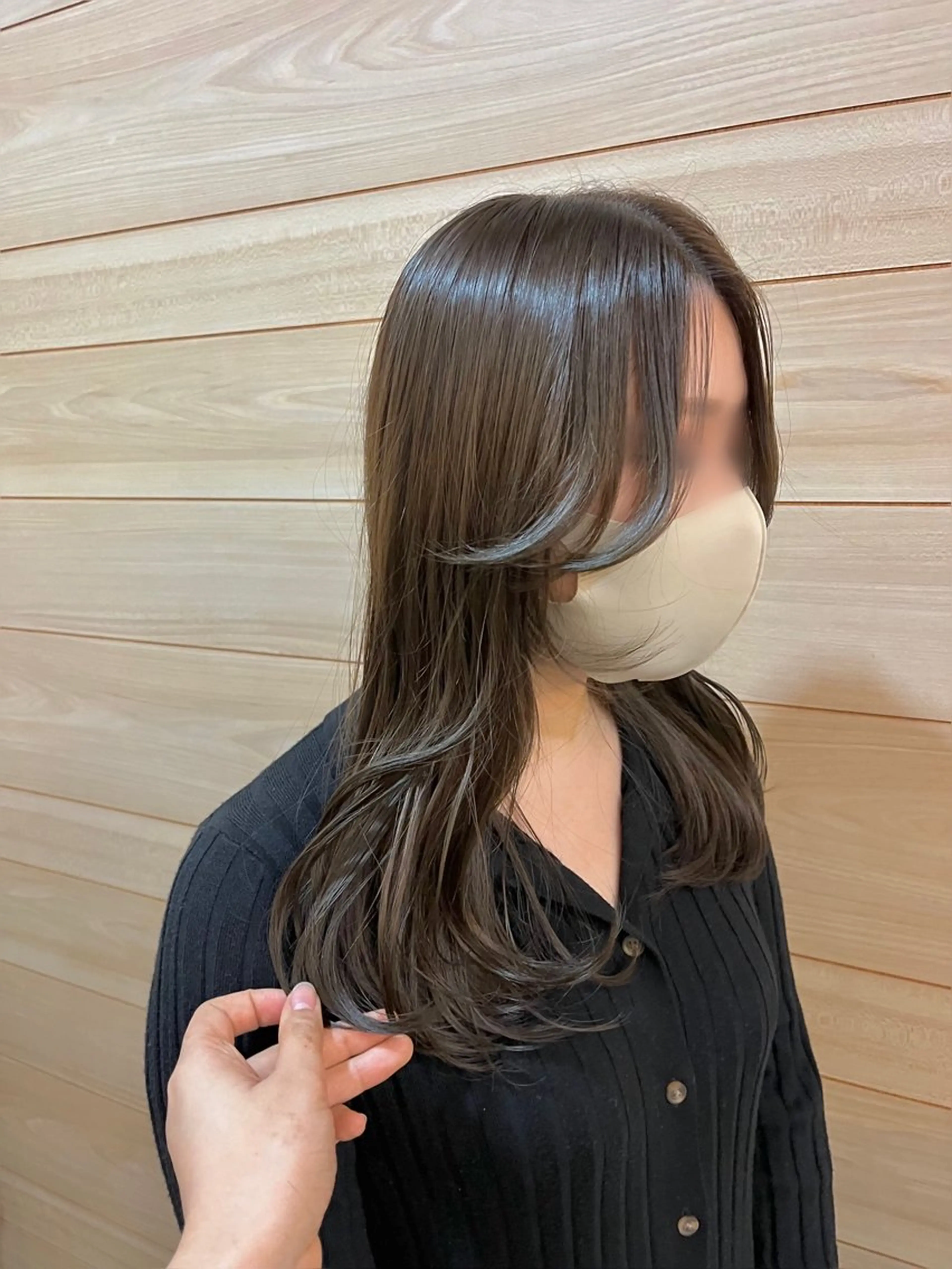 セミロング カラー ベージュカラー 顔まわりレイヤー 韓国風ヘア レイヤーカット 栗林 姫花のヘアスタイル