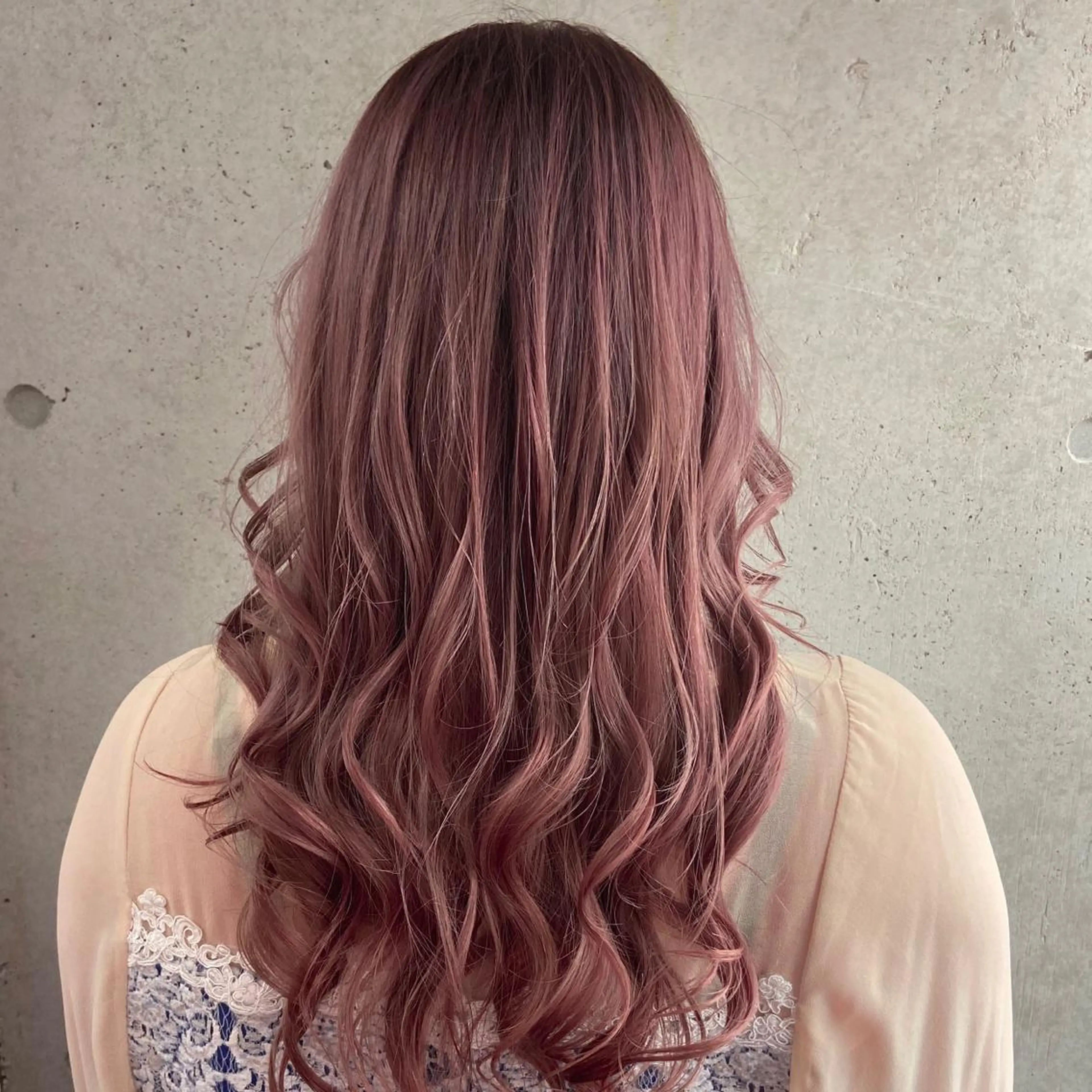 ロング カラー カット ヘアカラー トリートメント 川端 康介のヘアスタイル