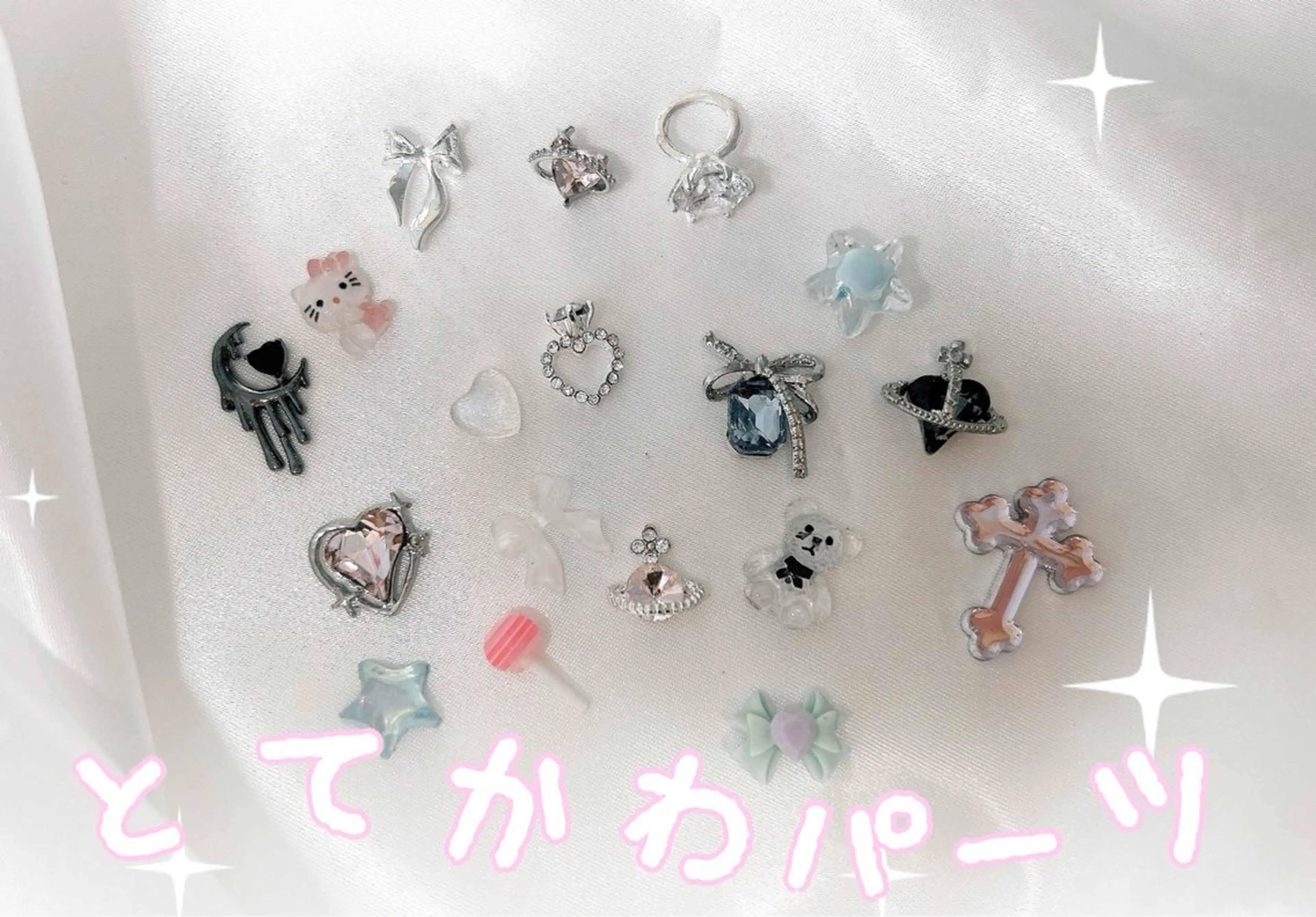 ネイル HENECY🍓 momokaのネイルデザイン