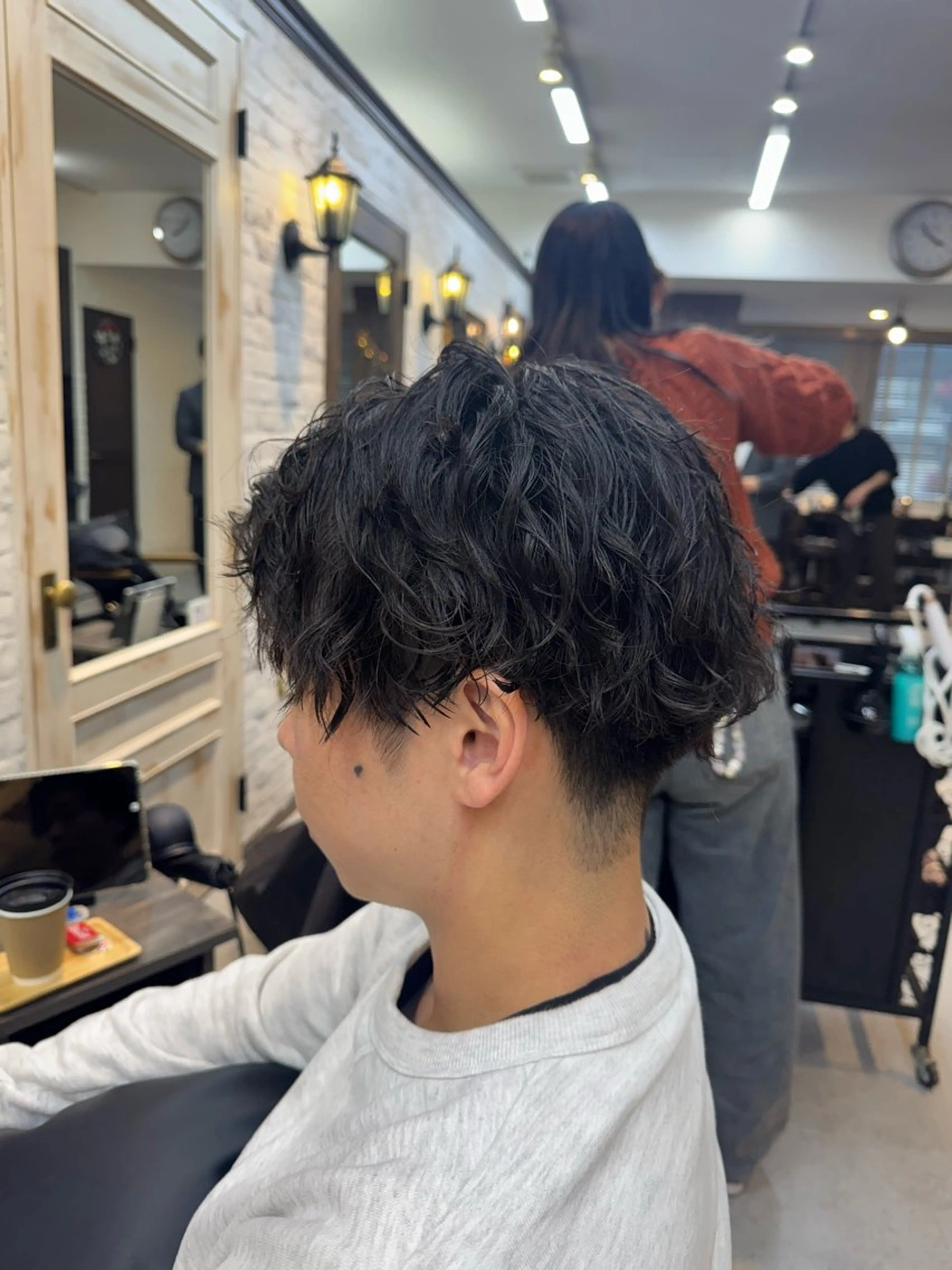 パーマ メンズ パーマ 西出 茉燦のヘアスタイル