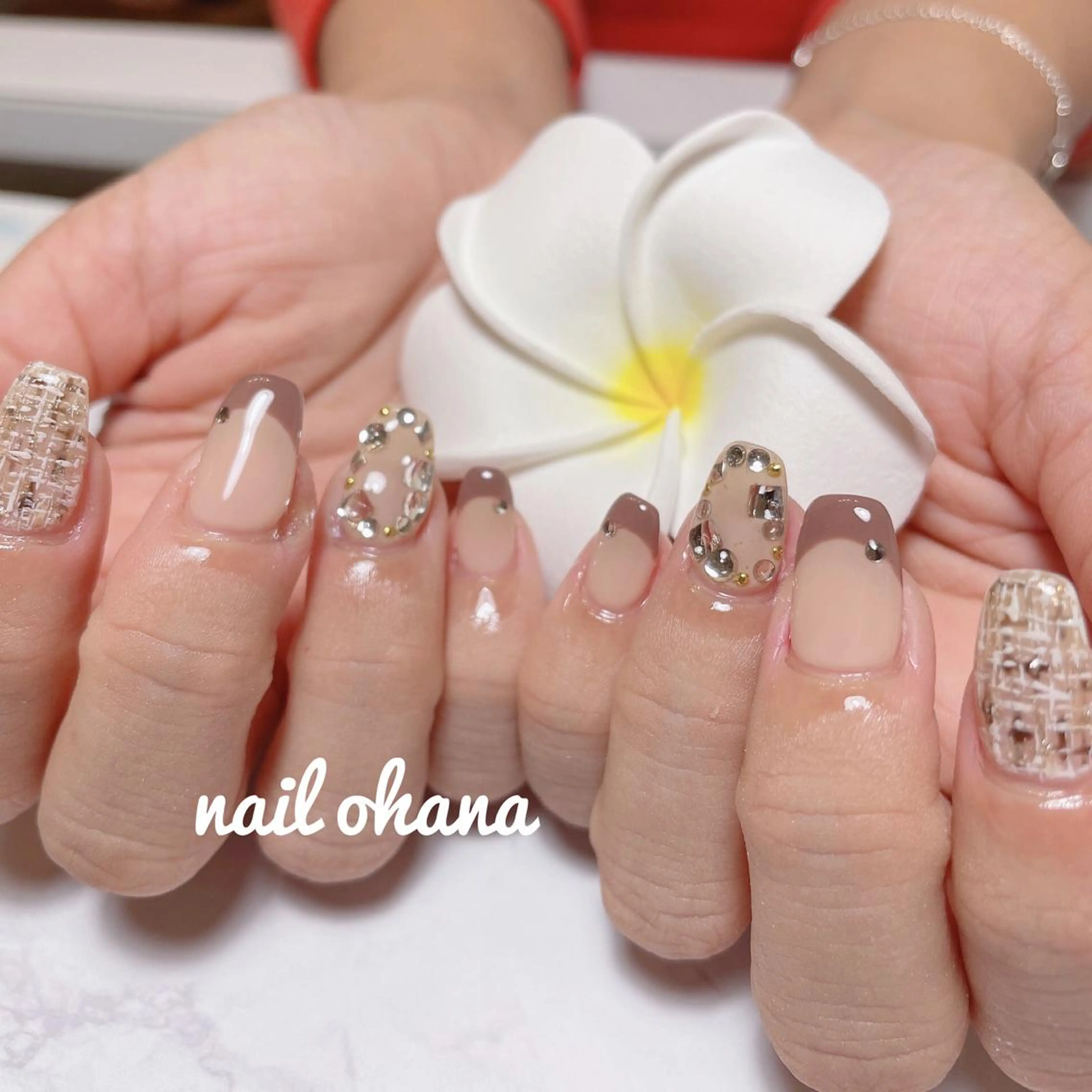 ネイル フレンチネイル ジェルネイル 持ち込み ストーンネイル ツイードネイル 那覇🏝️台湾人 ネイリストSHIUのネイルデザイン