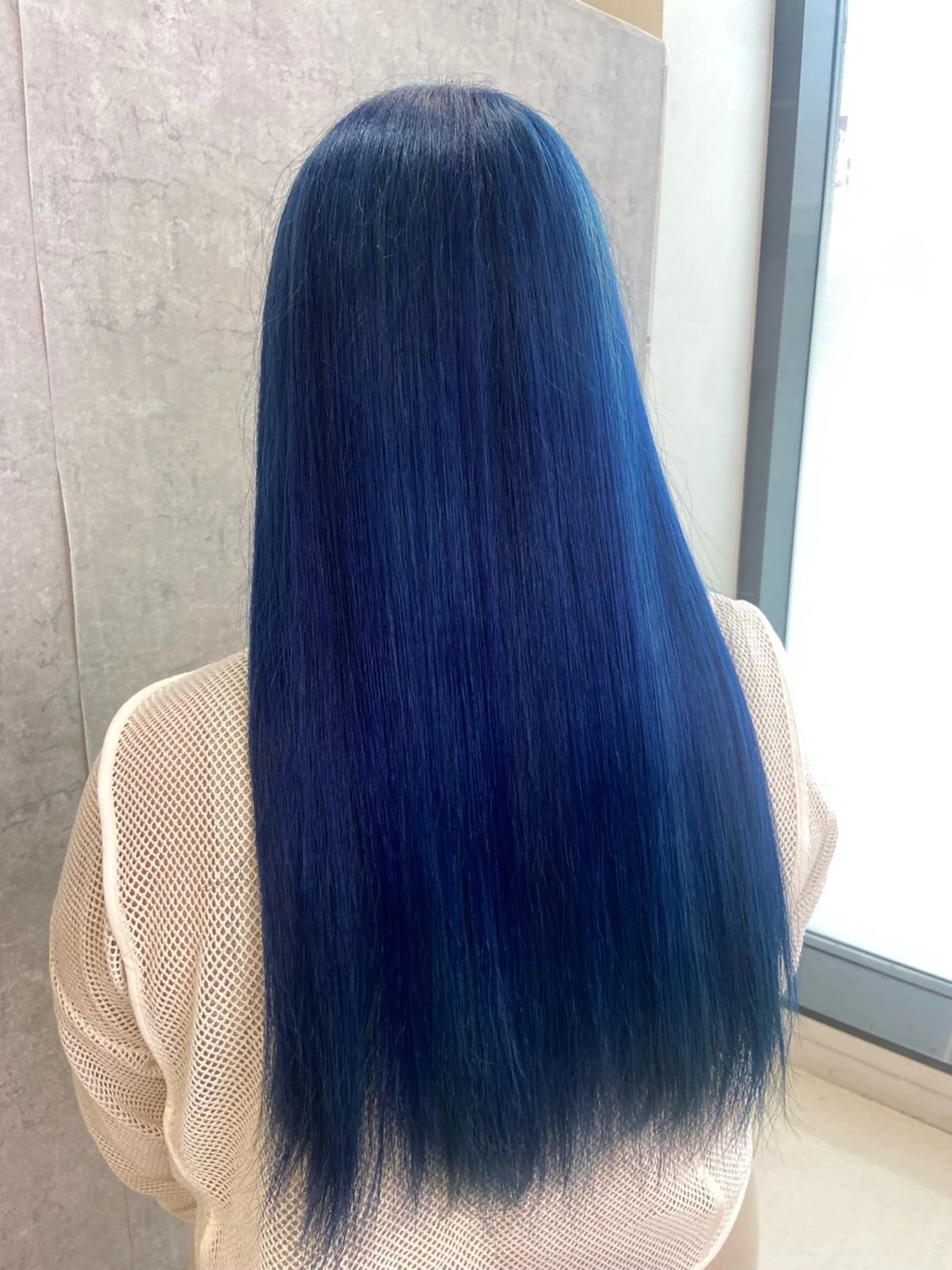 カラー ブリーチ ブルーカラー Hirona 縮毛矯正/髪質改善のヘアスタイル