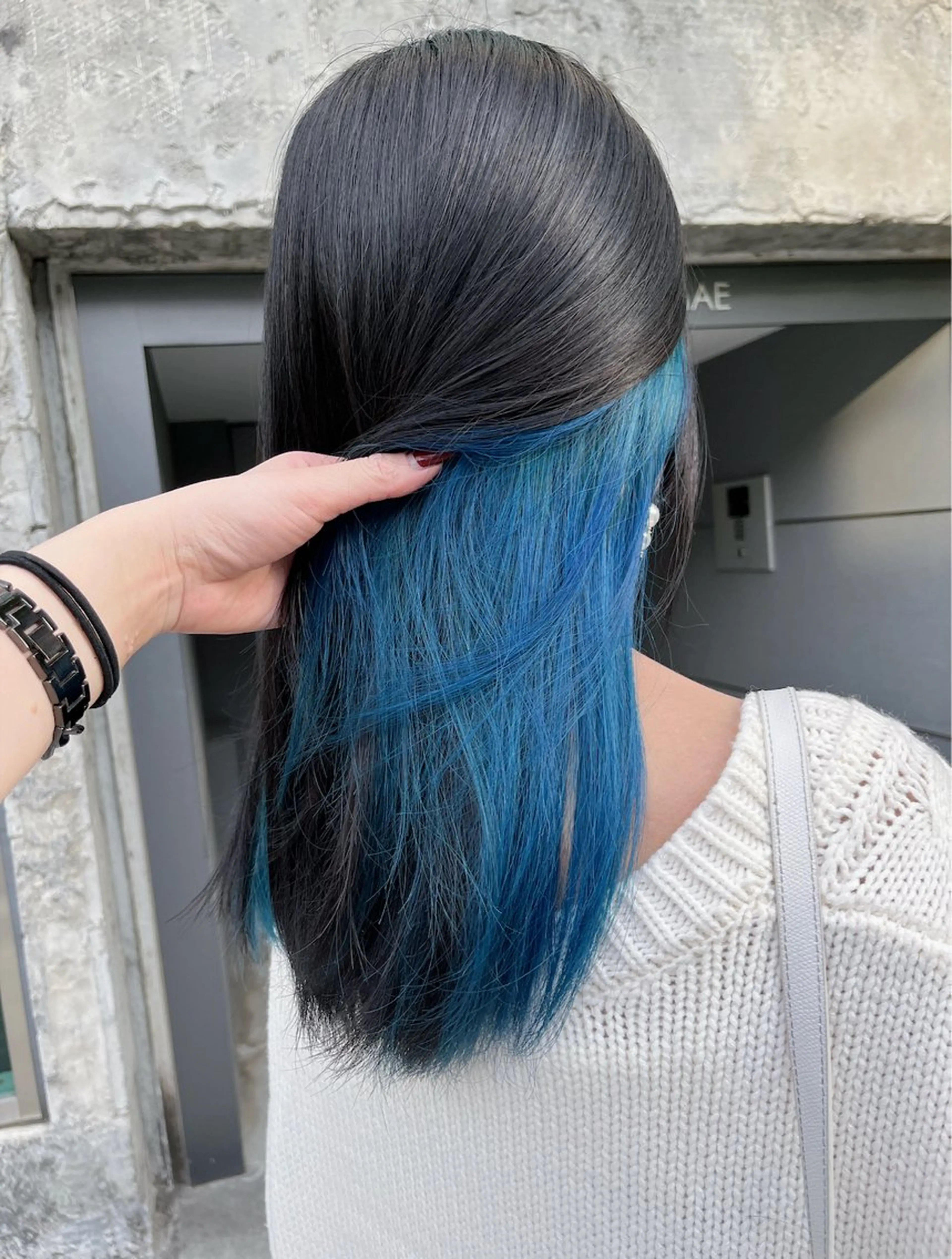 セミロング カラー 韓国レイヤーカット/ 儚げカラーチナツのヘアスタイル