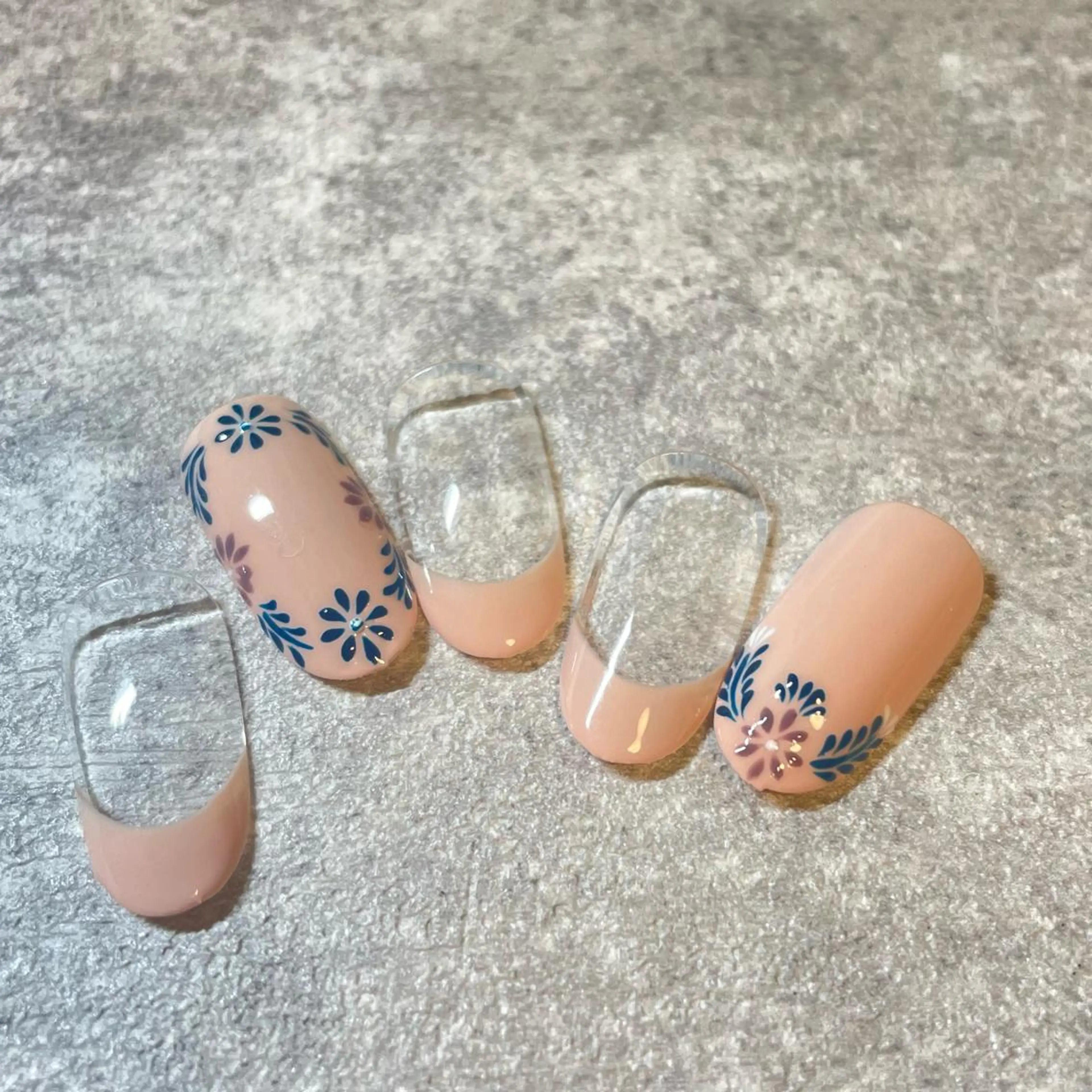 ネイル ハンドネイル Style Rougeのネイルデザイン