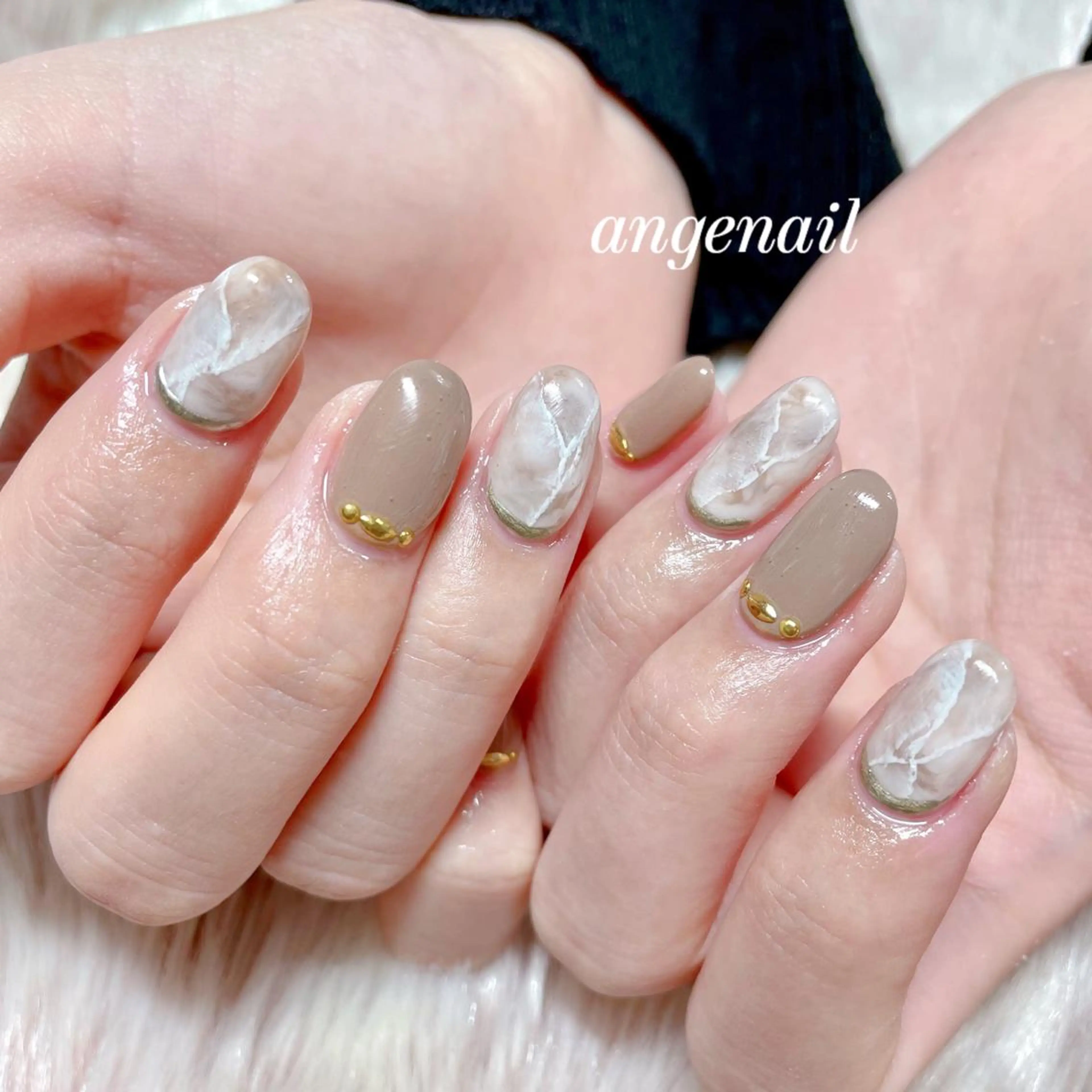 ネイル ハンドネイル オーナーネイリスト MAKIのネイルデザイン