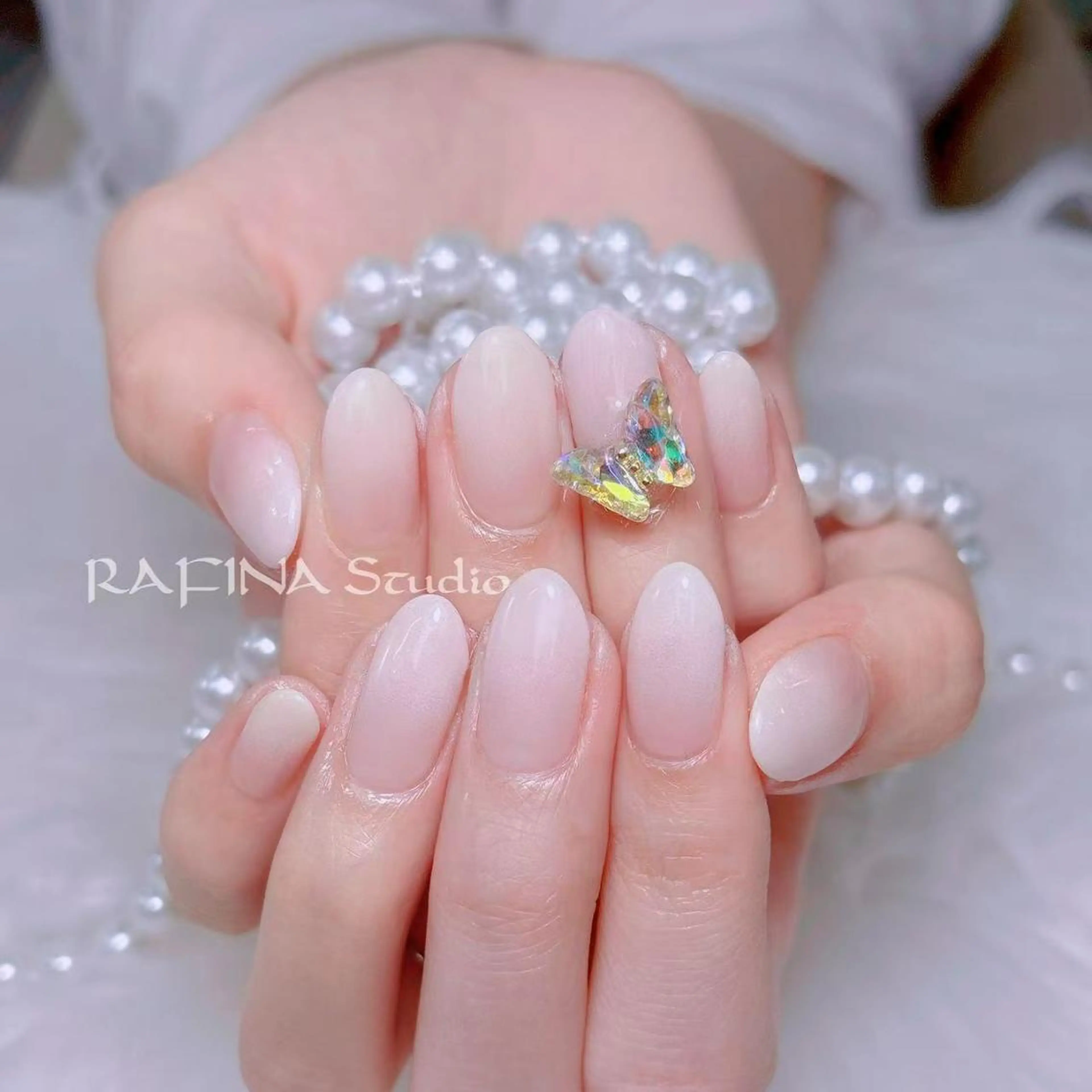 ネイル 桃香 Minaのネイルデザイン