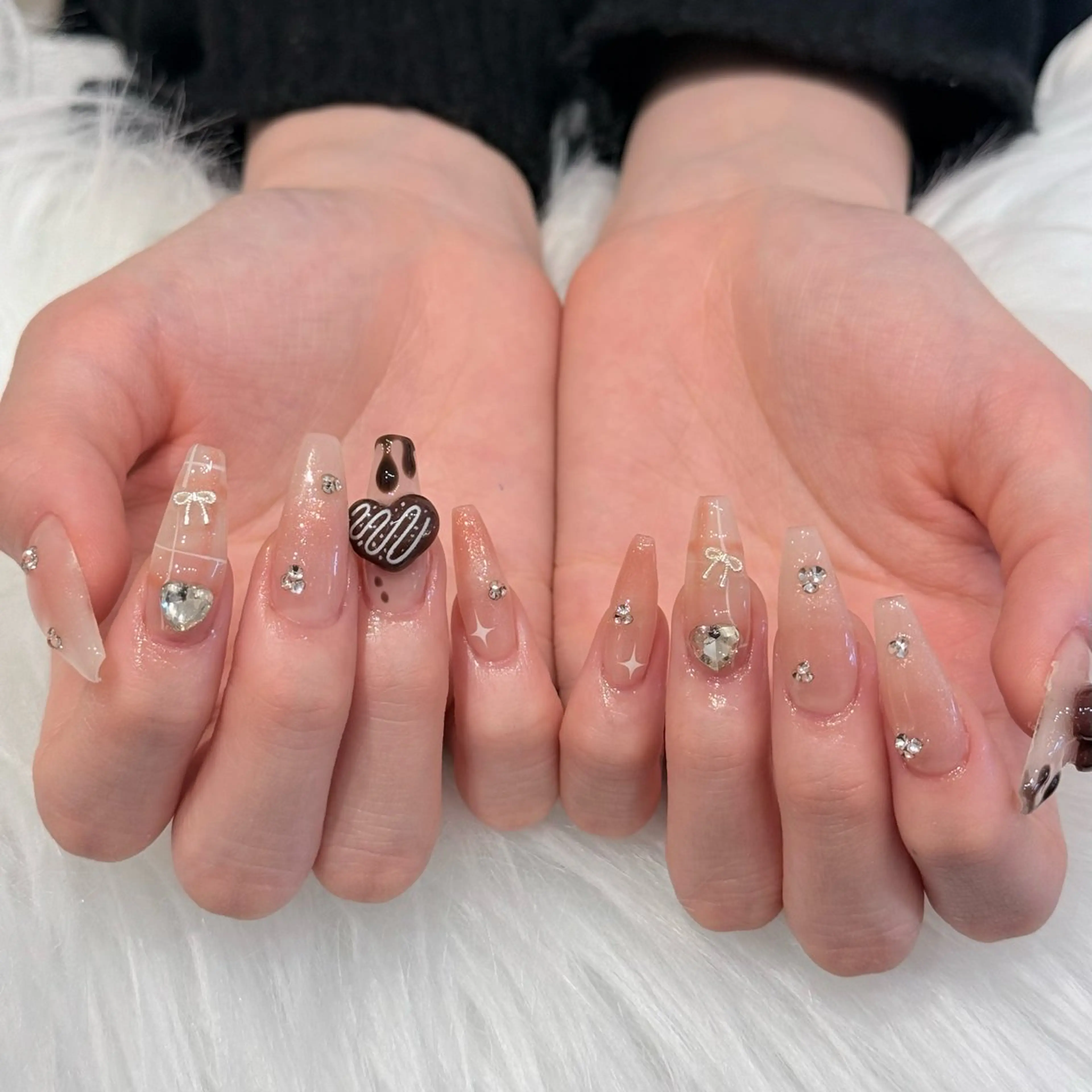 ネイル フレンチネイル ロングネイル マグネットネイル スカルプネイル スーパーロングネイル ハンドネイル ハンドケア Nihonthy Nail 新宿所属・Nihonthy Nail 新宿のネイルデザイン