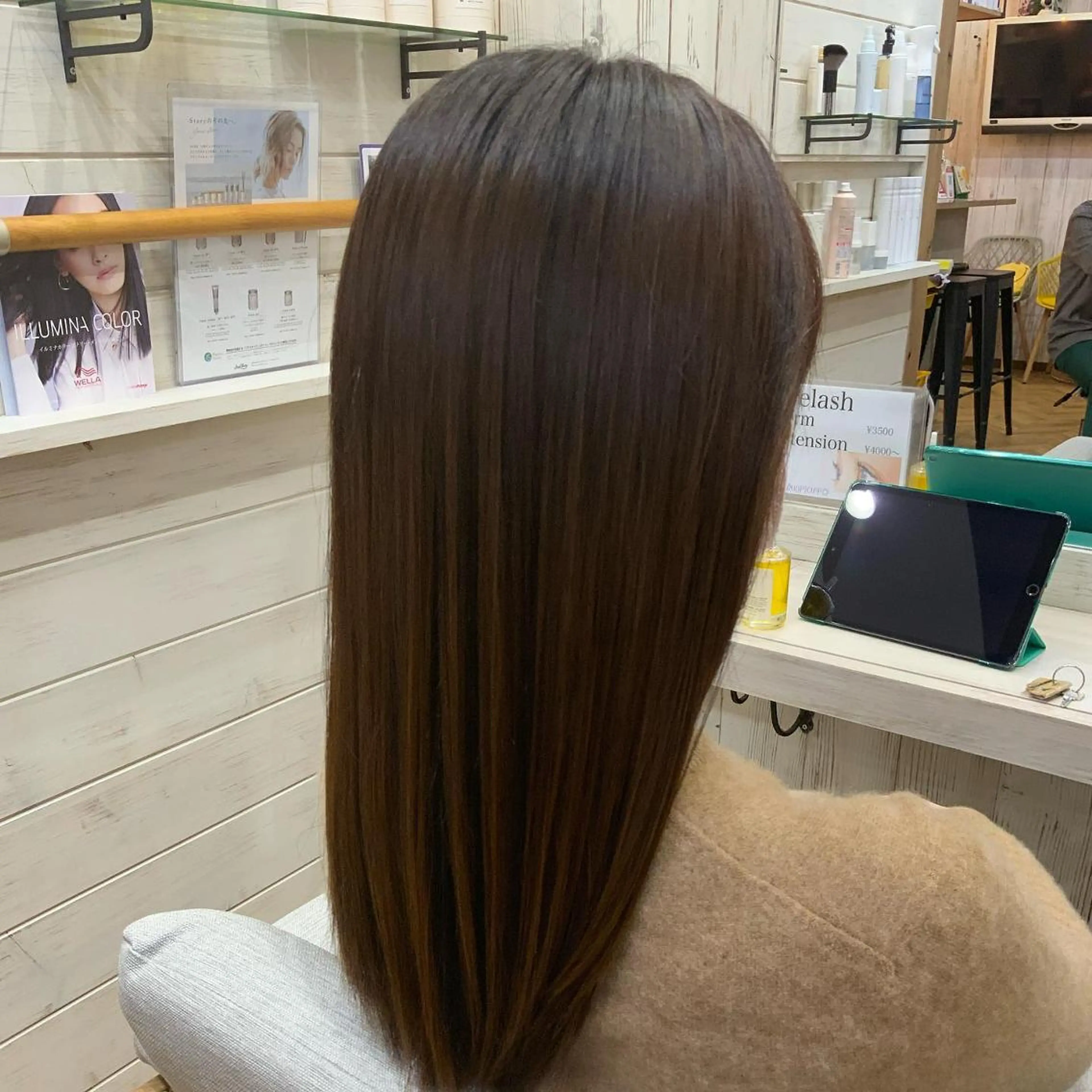 ショート カラー パーマ ヘアアレンジ メンズ キッズ ネイル マツエク・マツパ メンズハイライト メンズインナーカラー アクアカラー ベージュカラー ハイライトカラー Saffyハリウッド トリートメント◎のヘアスタイル