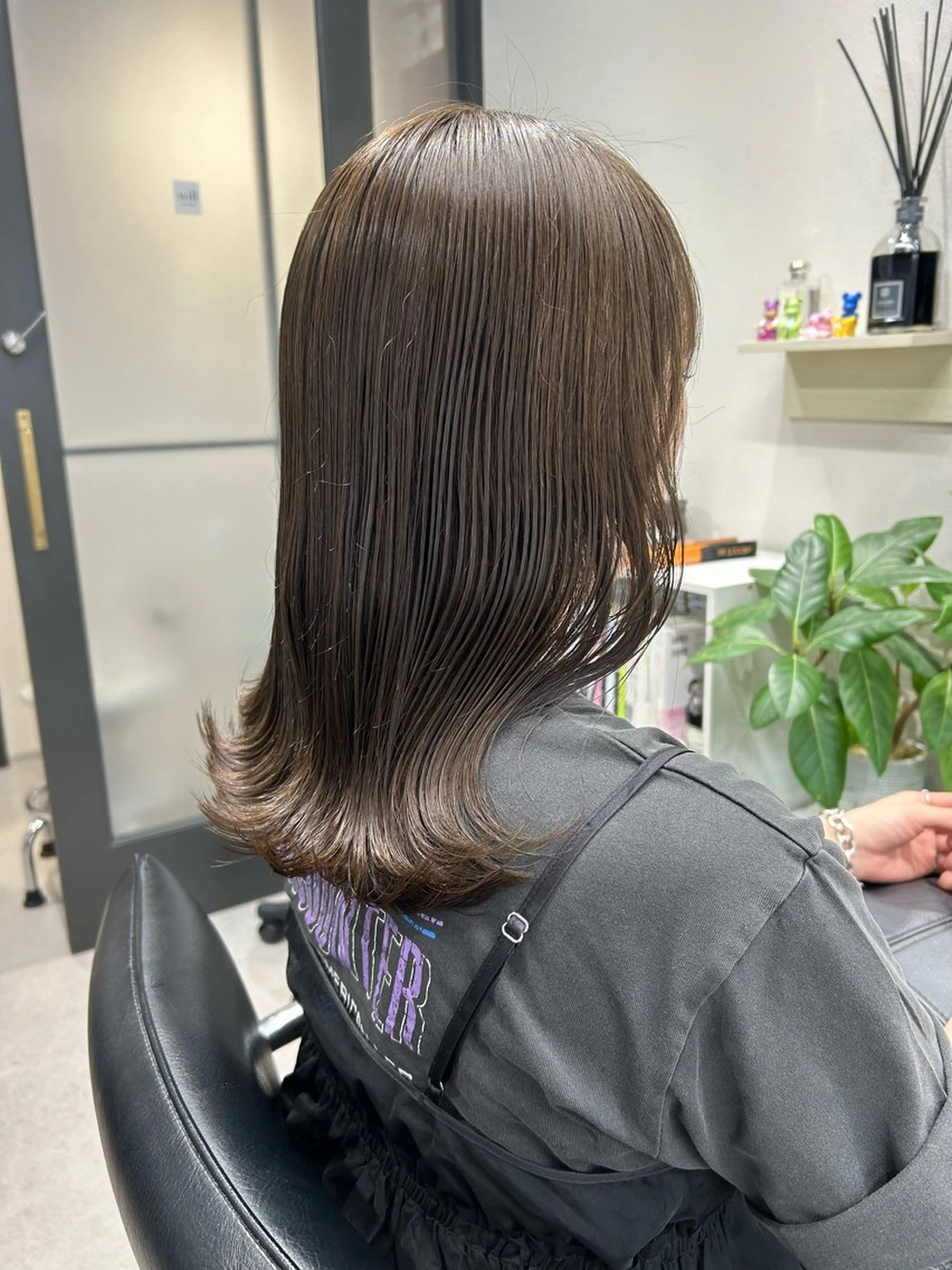 ミディアム カラー カット ヘアカラー トリートメント 髪質改善will hairdesignのヘアスタイル