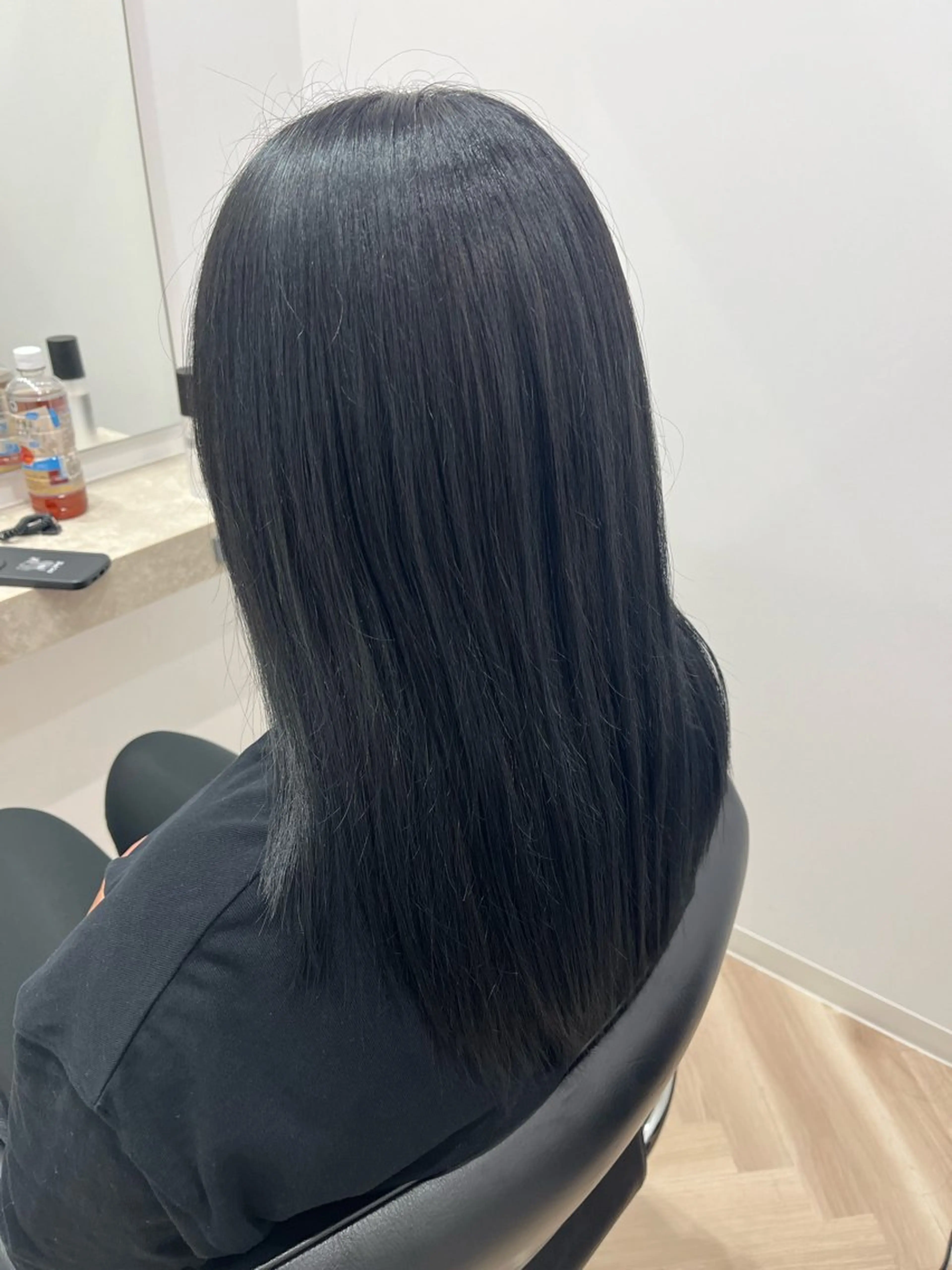 ミディアム カラー 黒髪 グレーブラック カット ヘアカラー トリートメント 🫧ぷる艶カラー🫧 Yuubi🦩のヘアスタイル