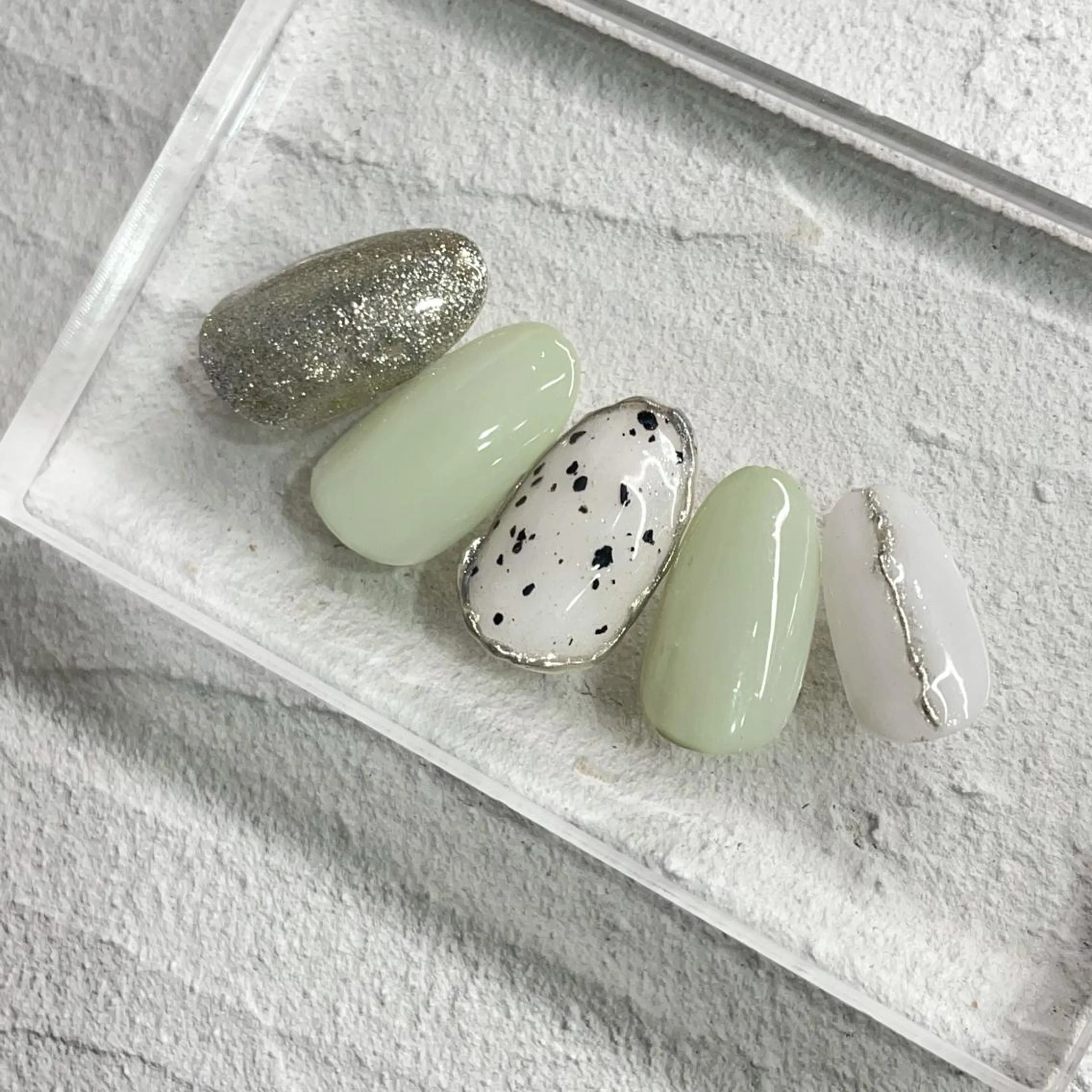 ミディアム Lety total beautyのネイルデザイン