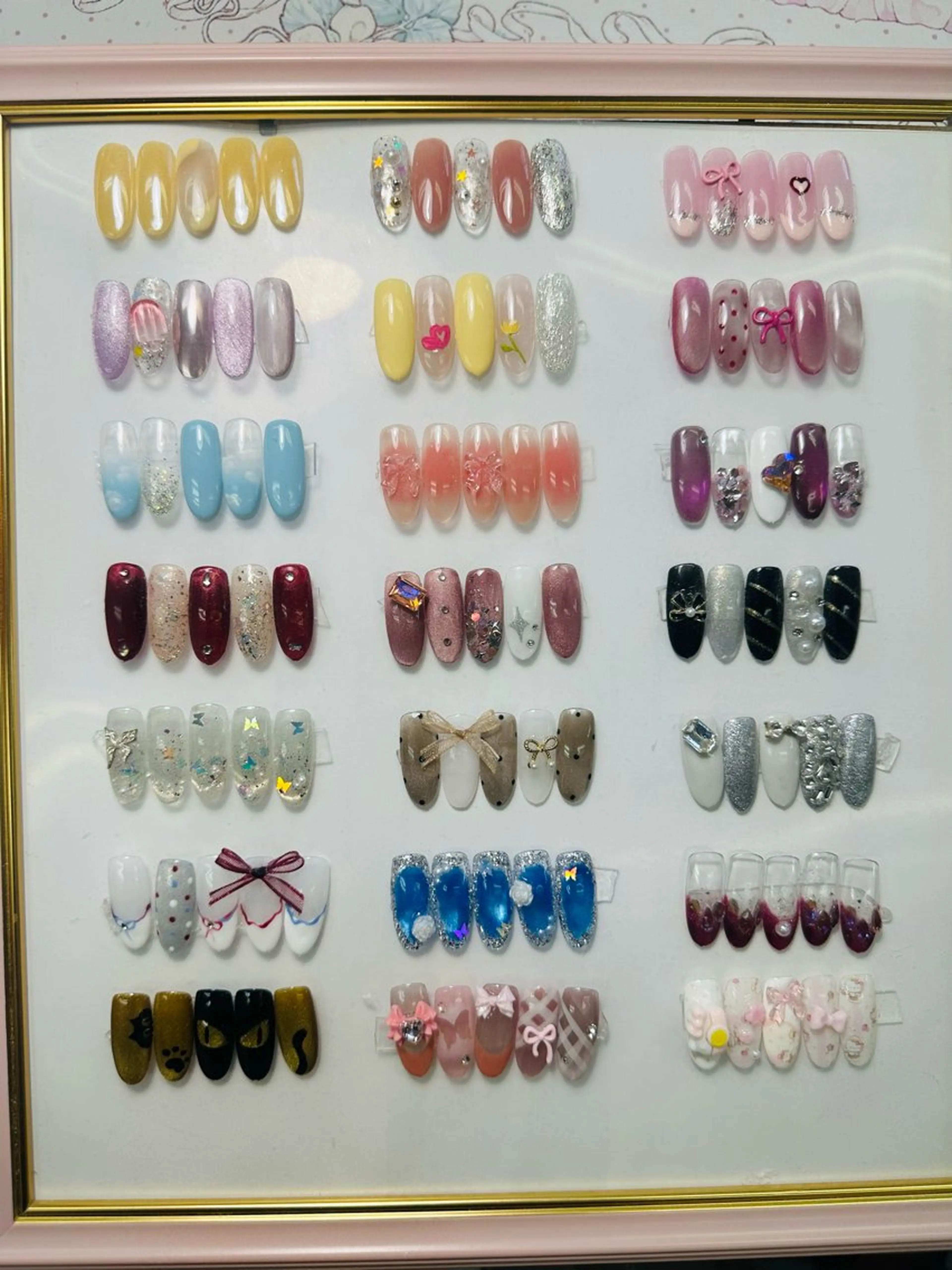 ネイル ハンドネイル ongles chicのネイルデザイン