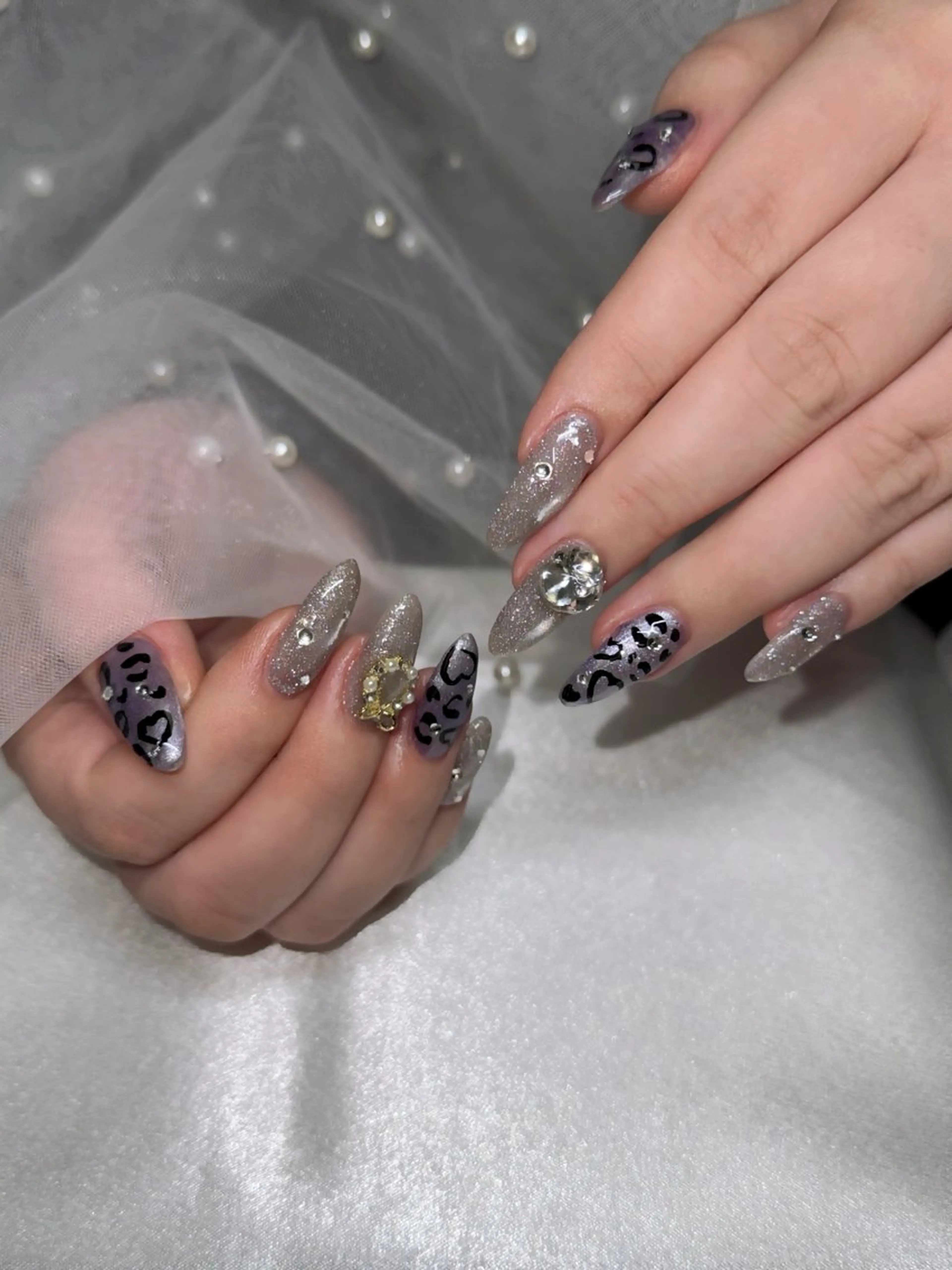 ネイル アニマル柄 ハート マグネットネイル 冬ネイル クリスマス ハンドネイル フットネイル ねいる屋　Anela 美優のネイルデザイン