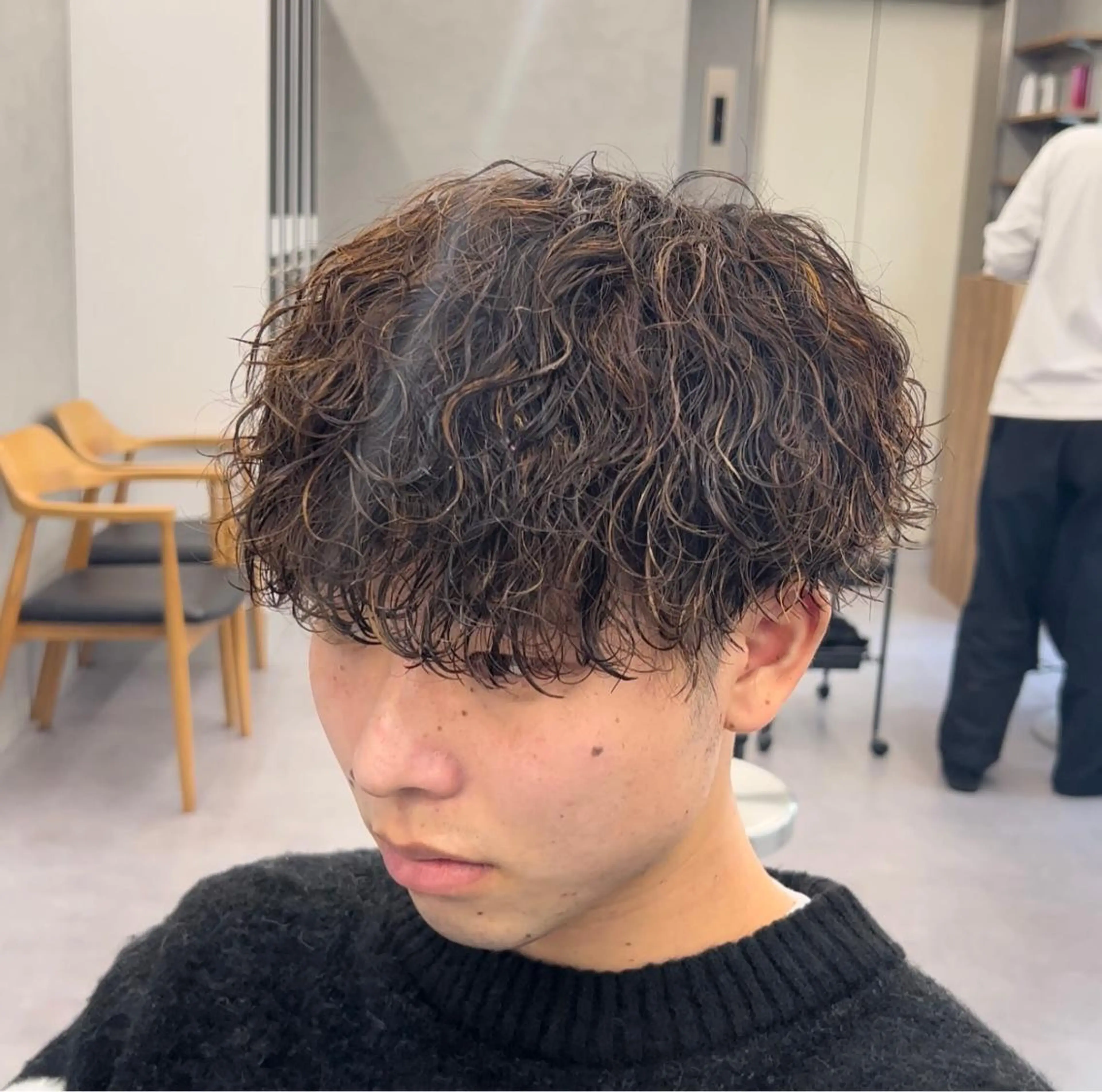 ⚡️期間限定価格⚡️【12月限定】カット＋パーマ各種　10000円の写真