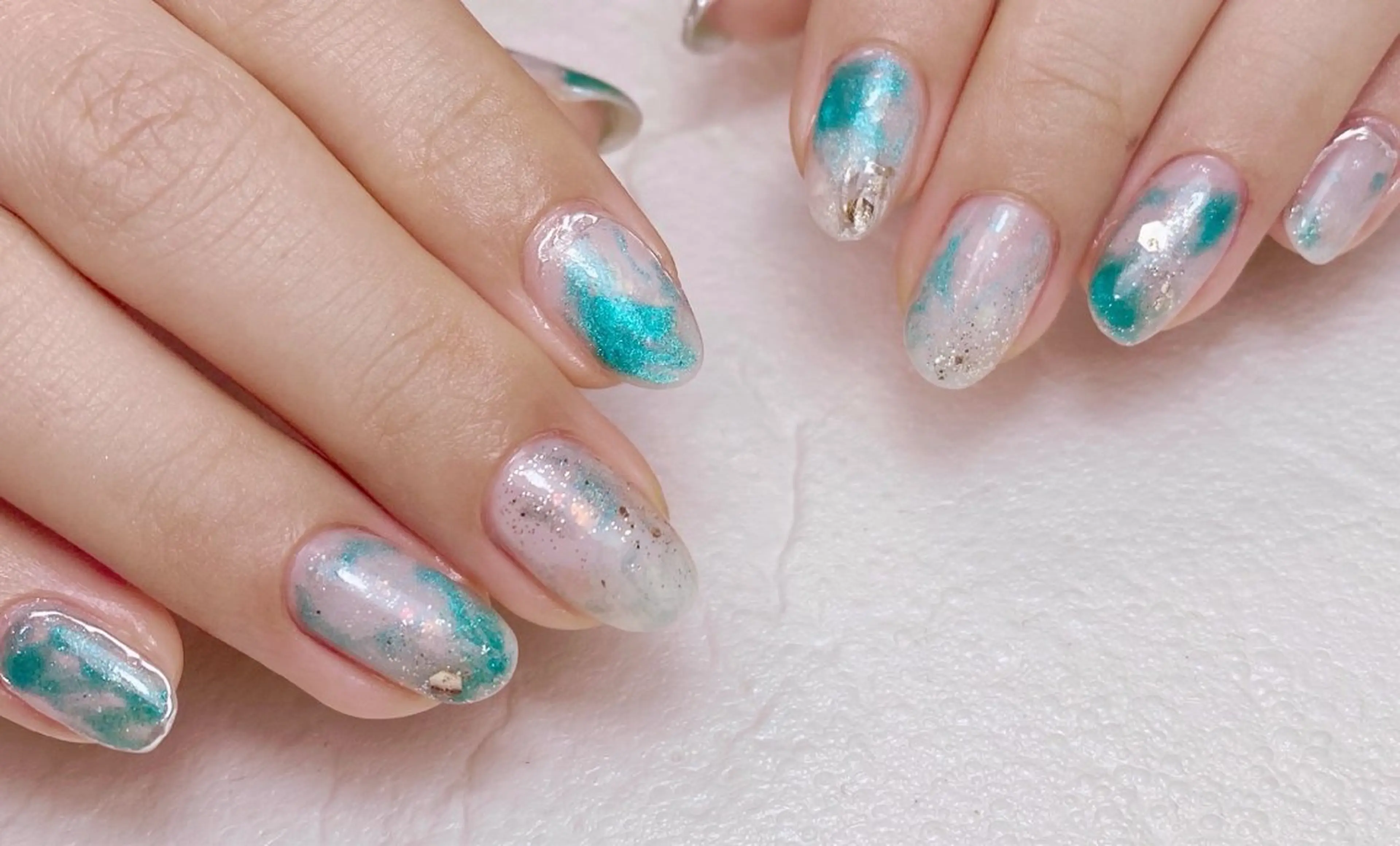 ネイル グリーン ニュアンスネイル ハンドネイル Nail Salon K 🧸美爪育成のネイルデザイン